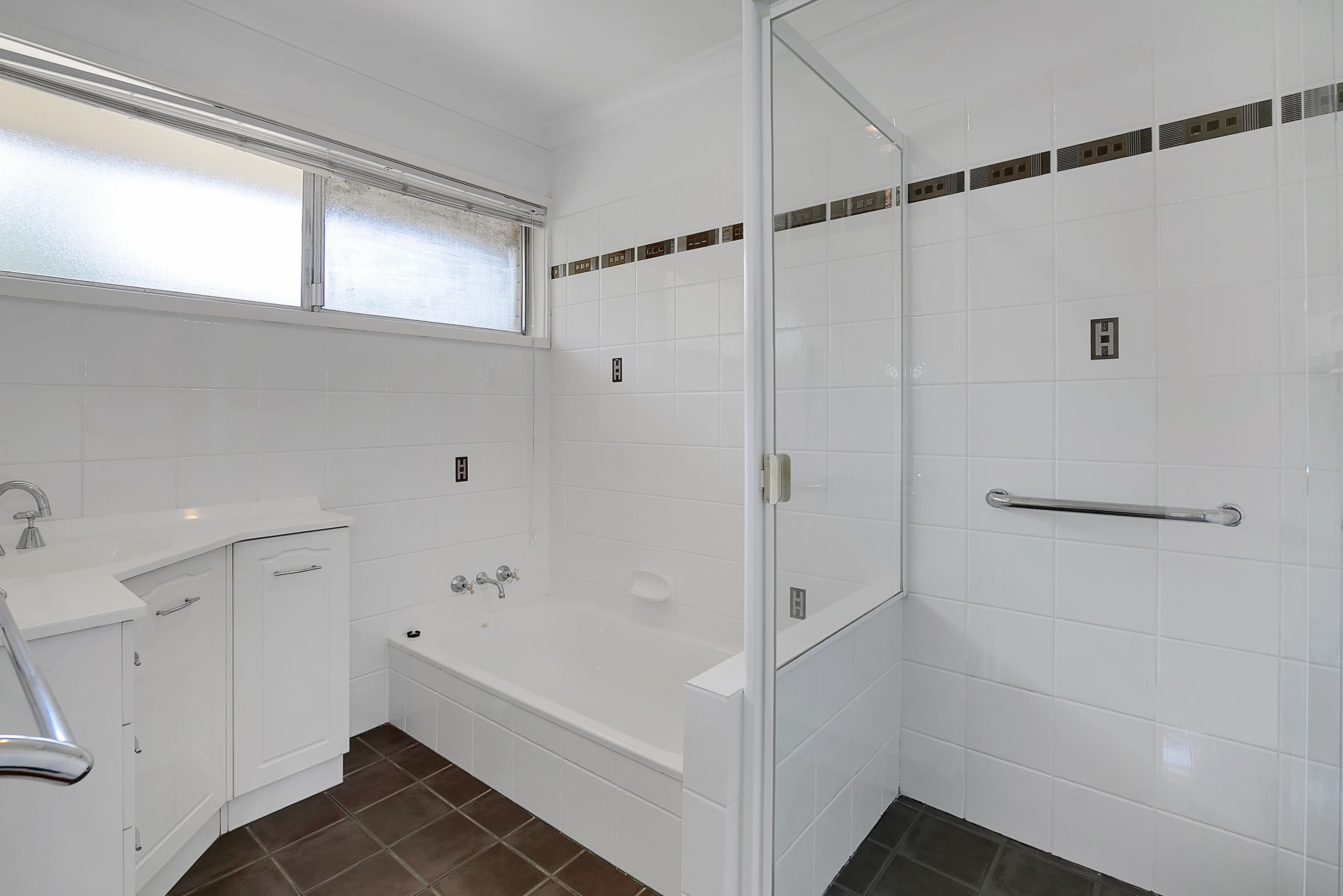 8 Mourilyan Street, Mansfield QLD 4122, Mansfield - Thumbnail 8
