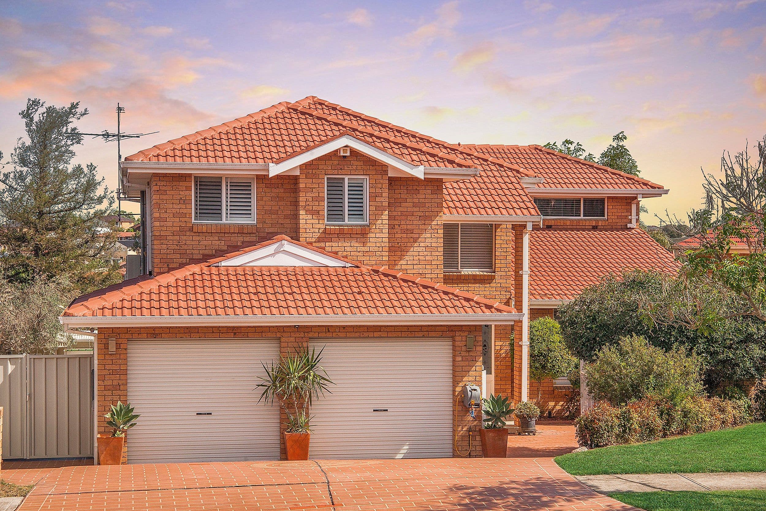 10 Keesing Street, Edensor Park - Image 1