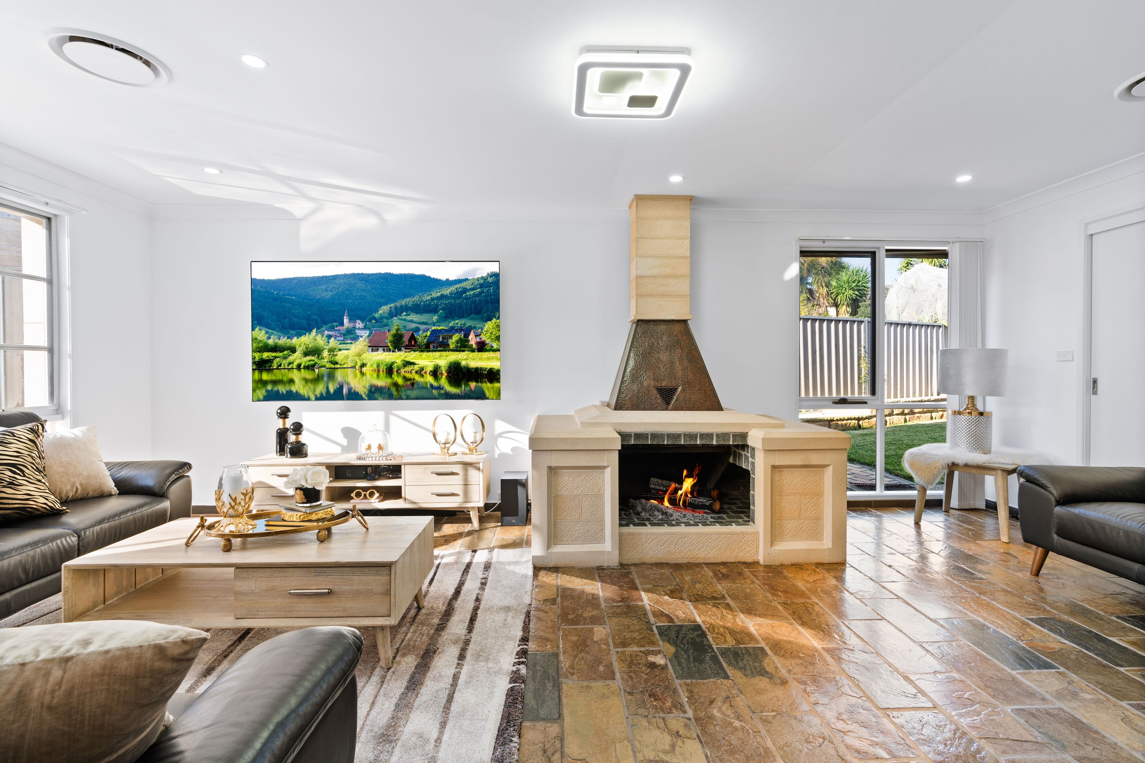 5 Haslewood Place, Hinchinbrook NSW 2168, Hinchinbrook - Thumbnail 2