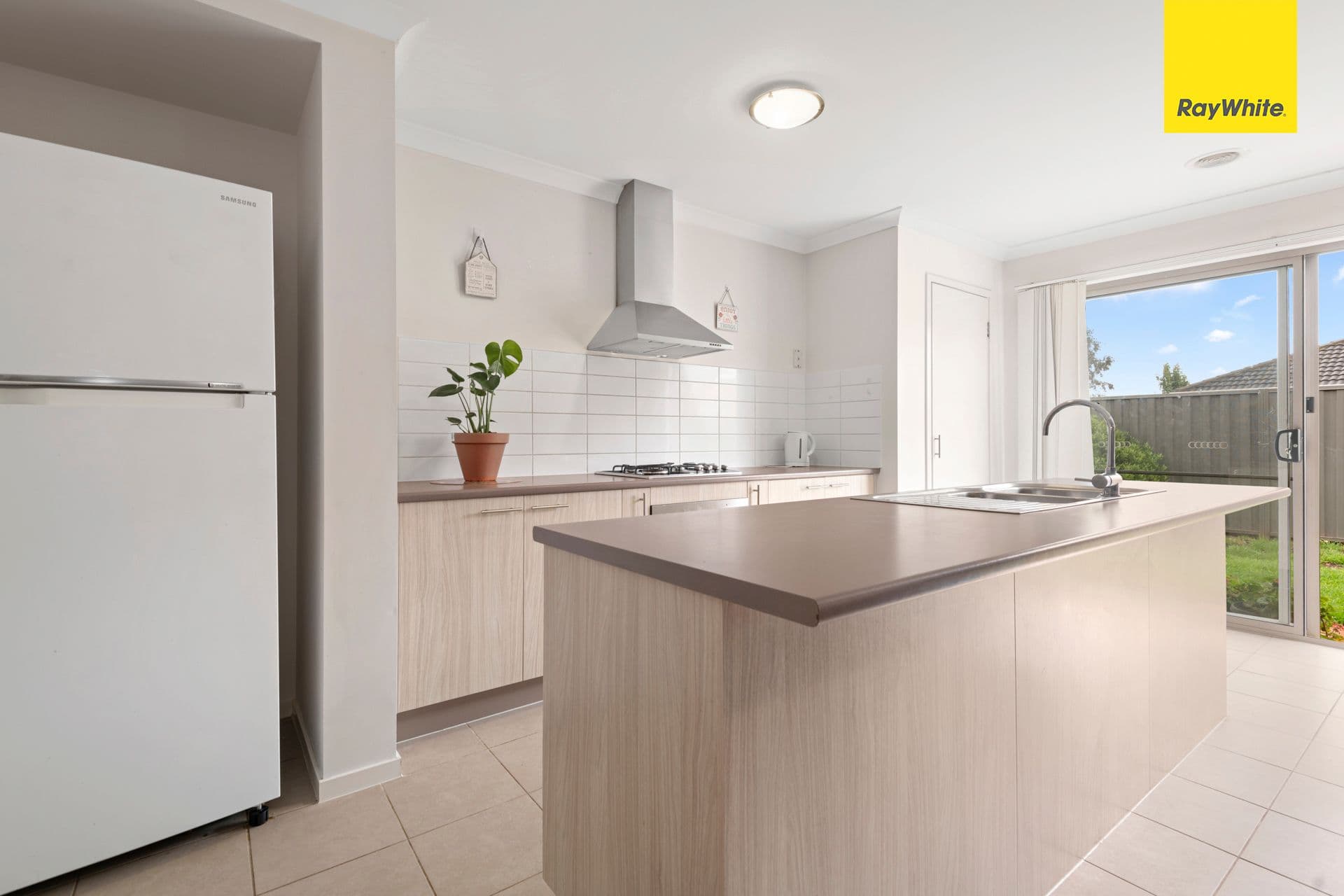 123 Bridge Road, COBBLEBANK VIC 3338, Cobblebank - Thumbnail 2