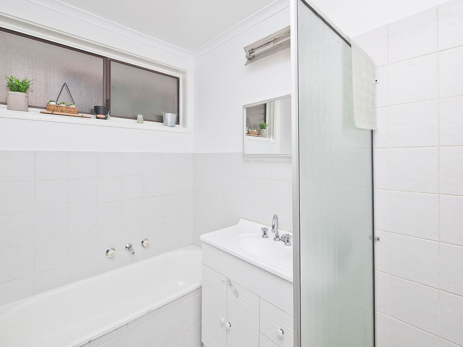 30 McDermott Street, Kambah ACT 2902, Kambah - Thumbnail 7