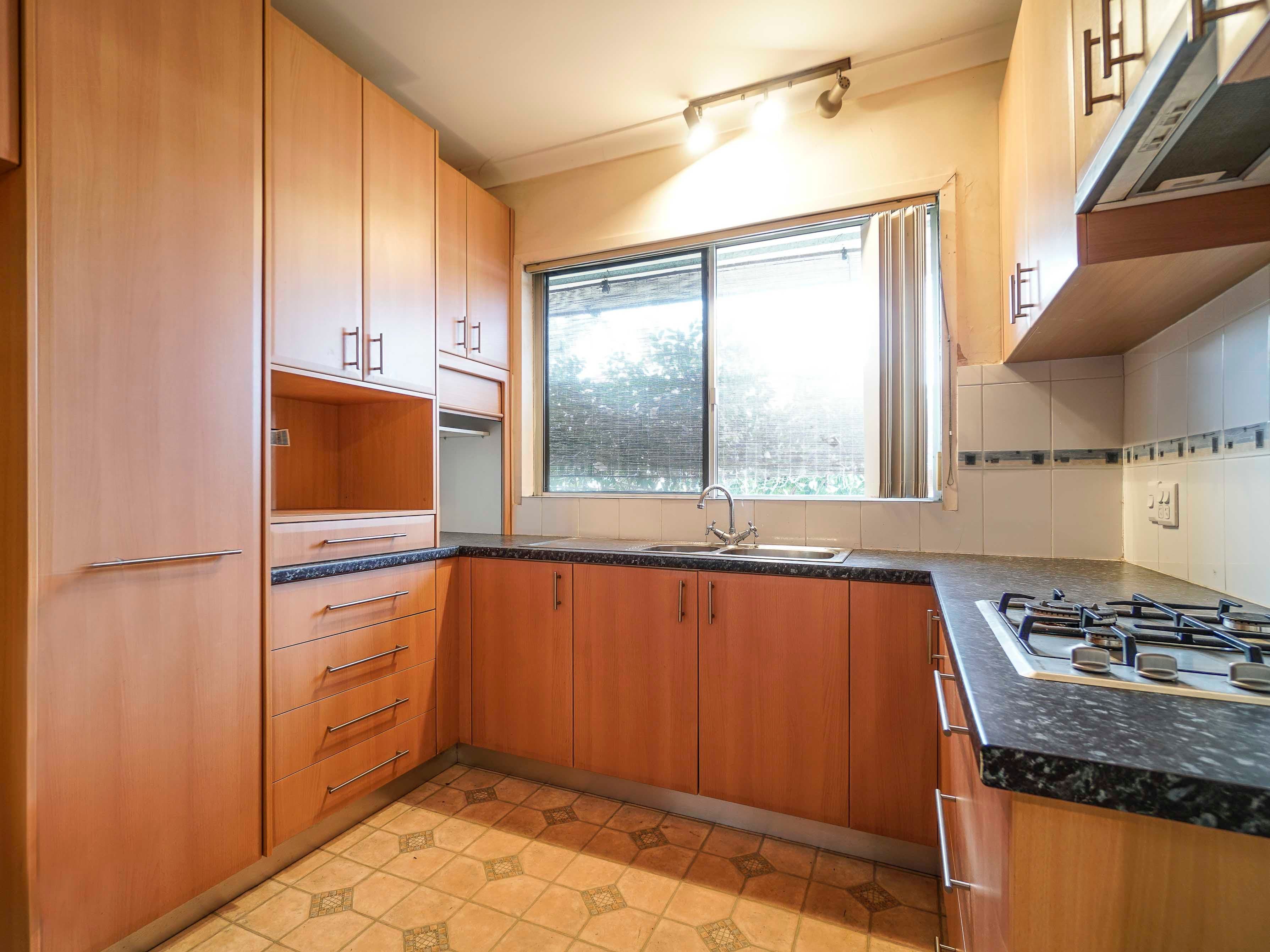 296 Keymer Street, Cloverdale WA 6105, Cloverdale - Thumbnail 2