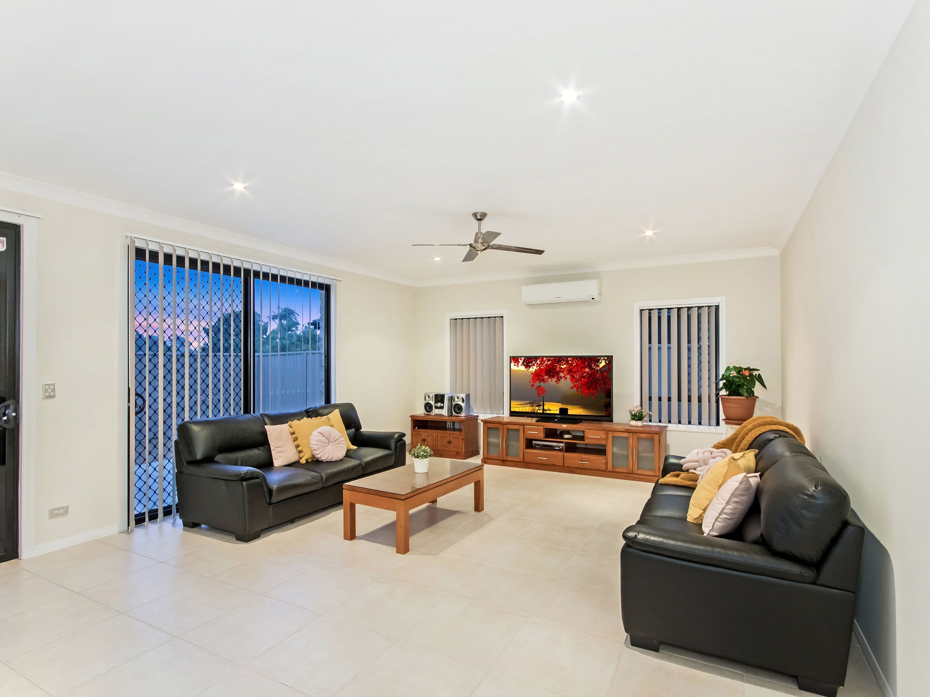 21 Casuarina Drive, Molendinar QLD 4214, Molendinar - Thumbnail 6