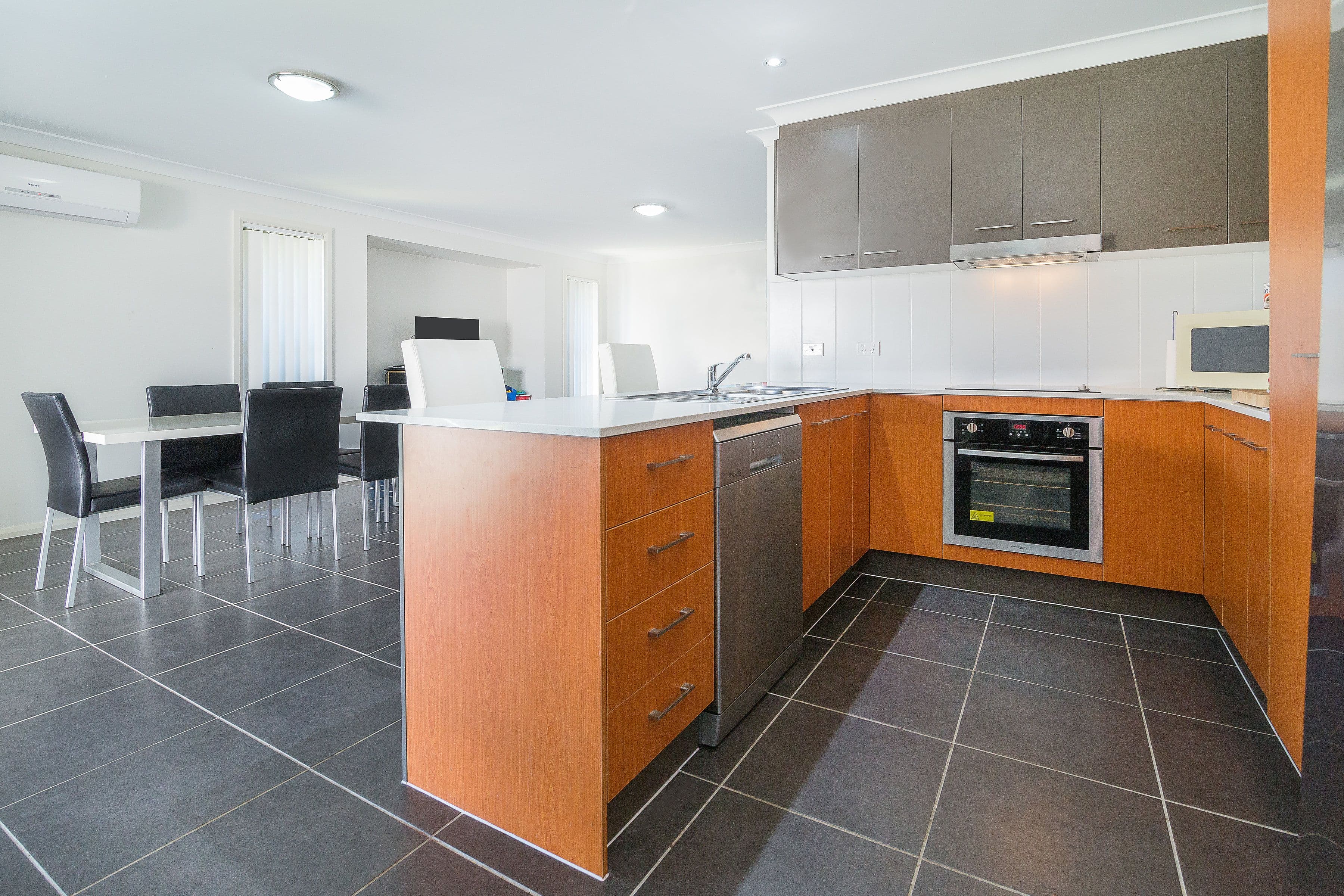 61 Milbrook Crescent, Pimpama QLD 4209, Pimpama - Thumbnail 3