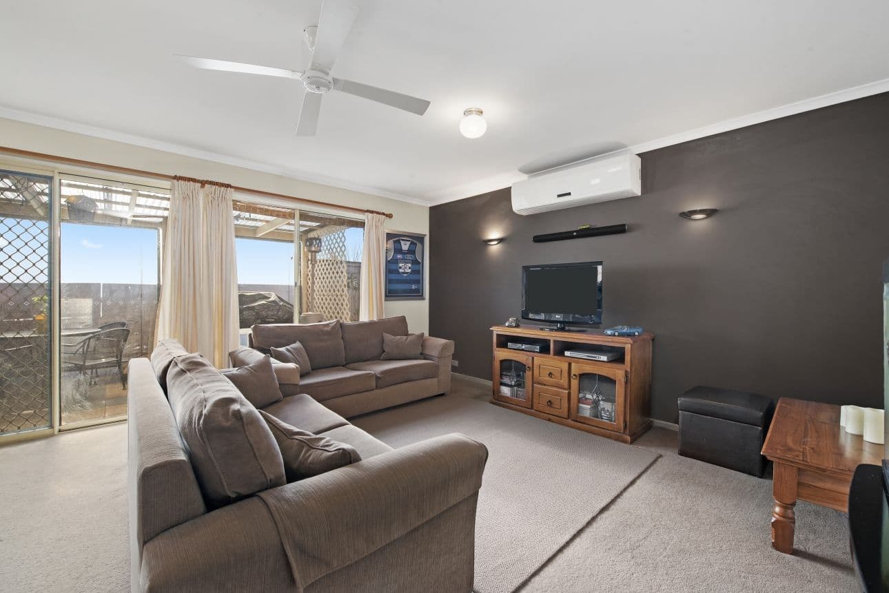 1 Paratone Crescent, St Albans Park VIC 3219, St Albans Park - Thumbnail 2