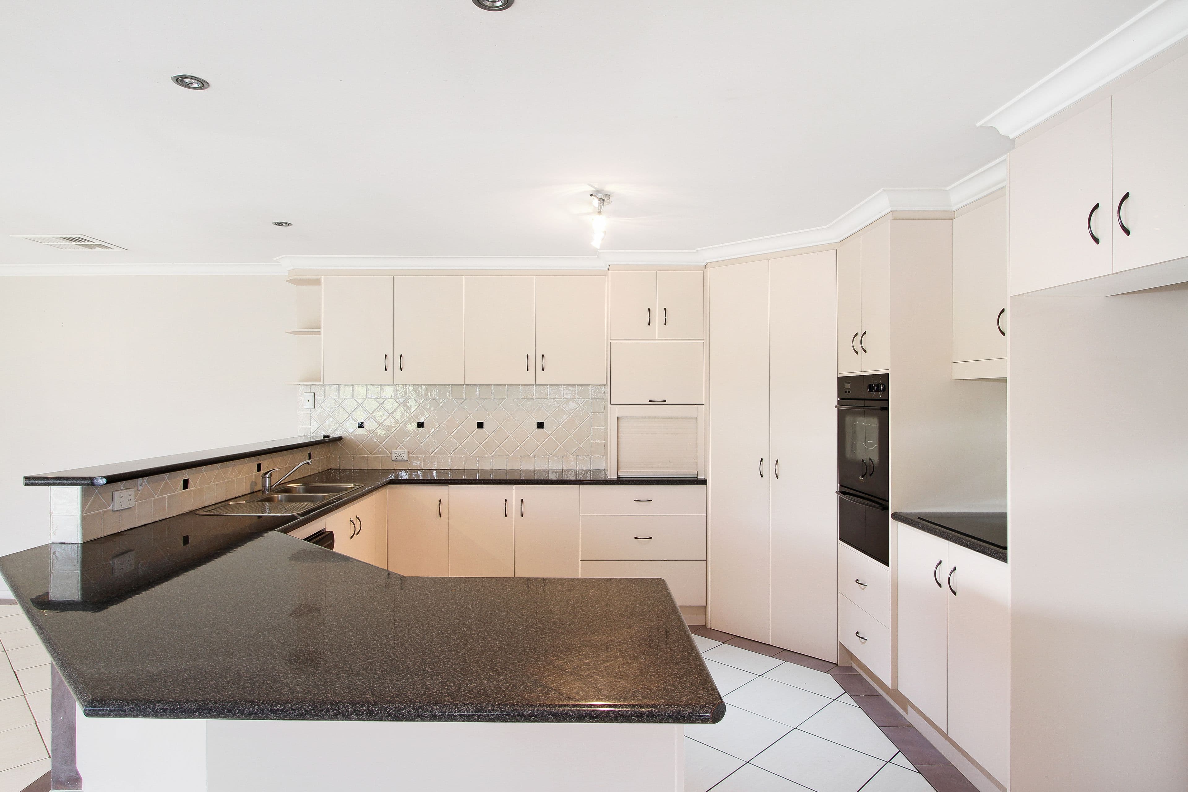 33 The Grange, Tamworth NSW 2340, Tamworth - Thumbnail 4