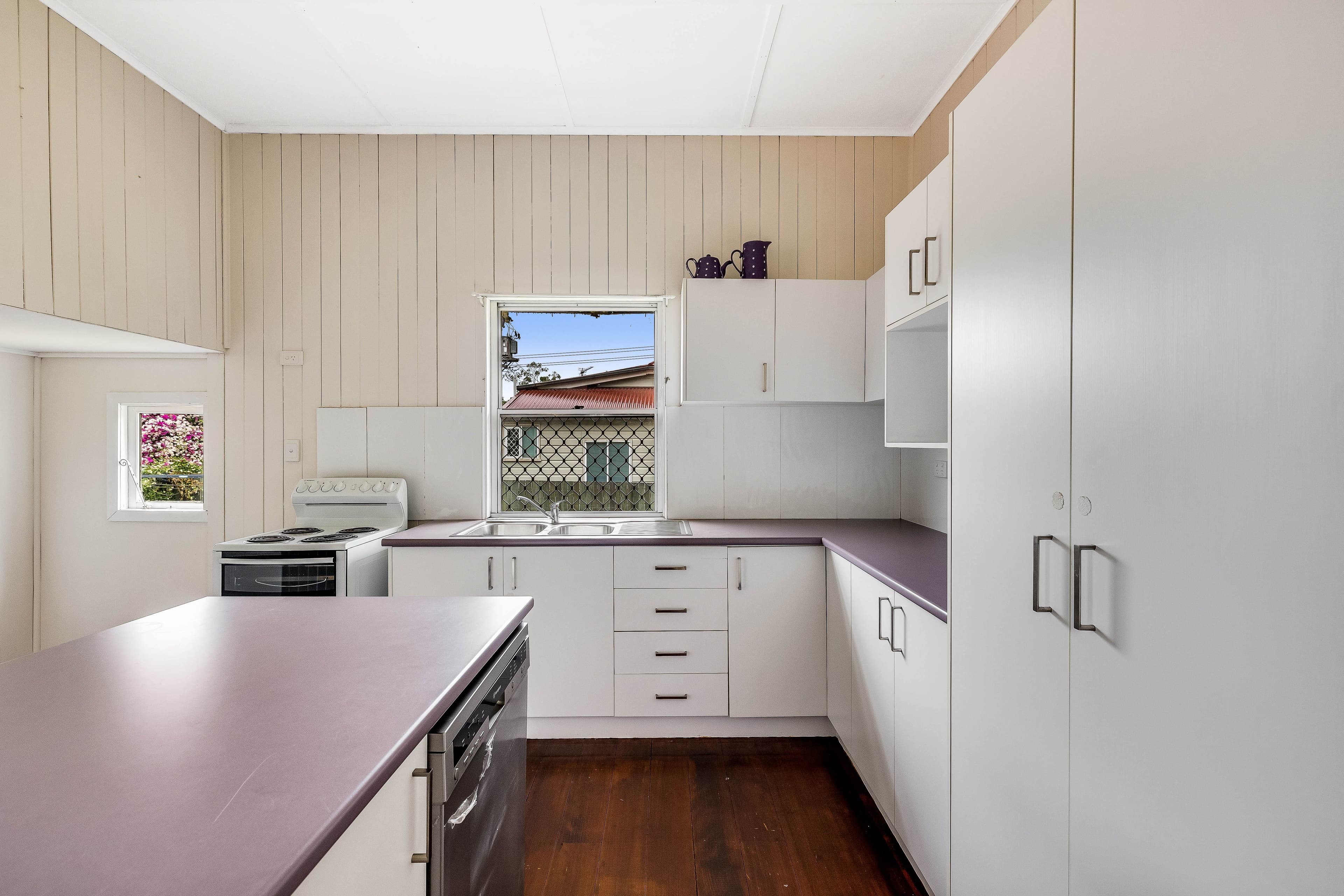 214 Russell Street, Newtown QLD 4350, Newtown - Thumbnail 3