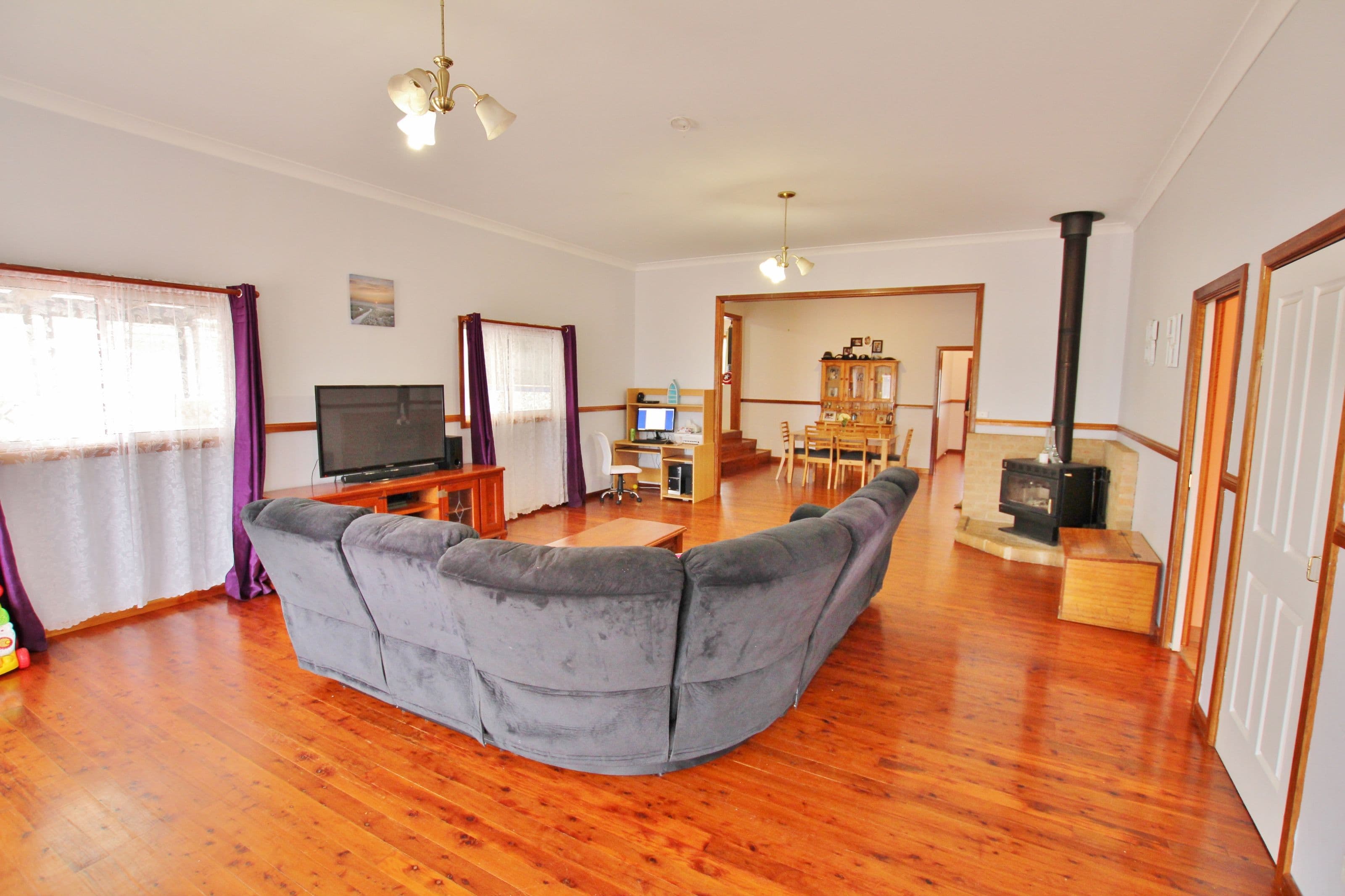 51 Murringo Street, Young - Thumbnail 6