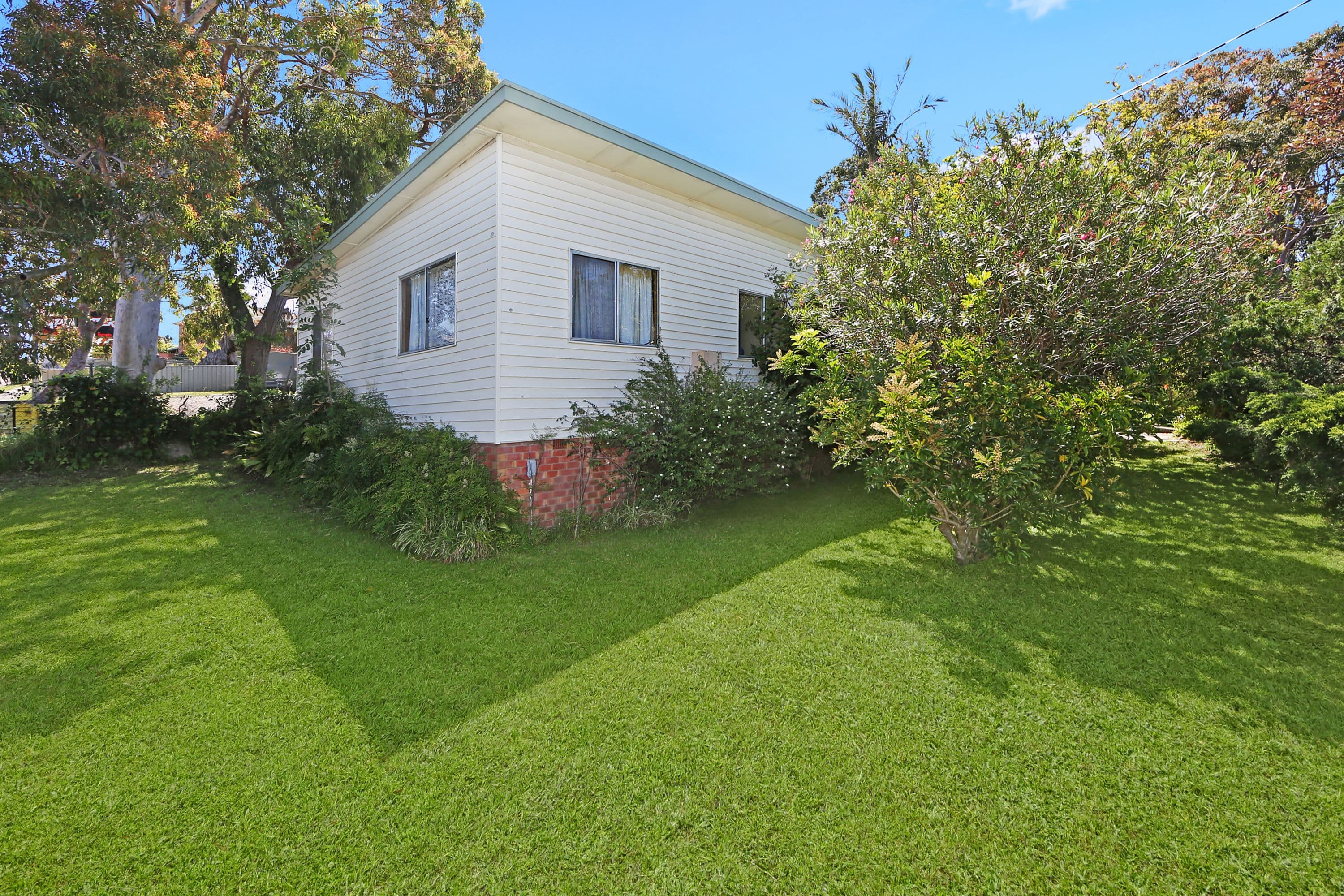139 Wallarah Road, Gorokan - Thumbnail 2