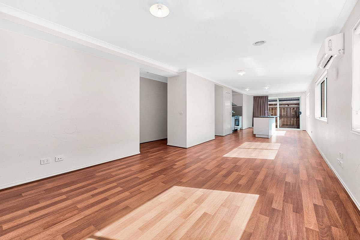 7 Dickens Street, Cranbourne West VIC 3977, Cranbourne West - Thumbnail 4
