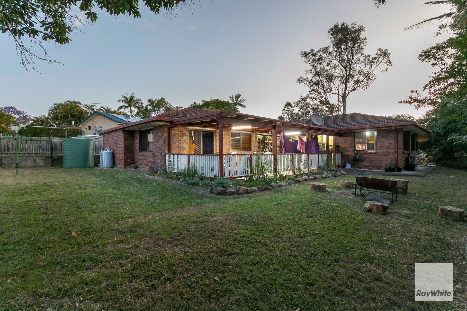 4 Papaya Street, Mount Cotton QLD 4165, Mount Cotton - Thumbnail 2