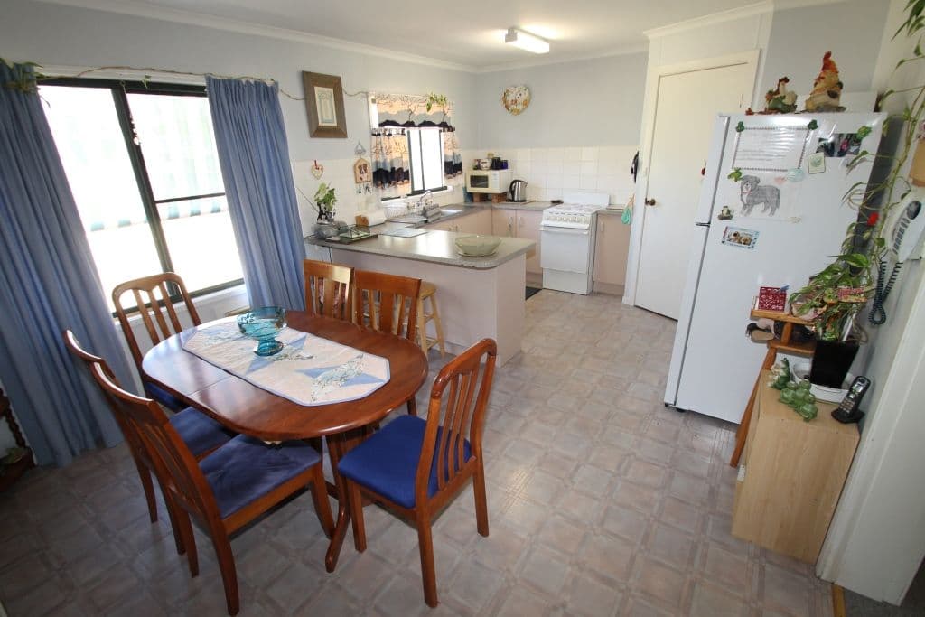 2 Nicholl Avenue, Quirindi - Thumbnail 2