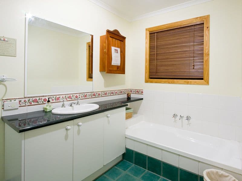 188 Browns Road, Kurwongbah QLD 4503, Kurwongbah - Thumbnail 5
