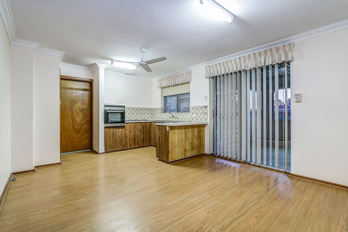 27 Blackadder Road, Swan View WA 6056, Swan View - Thumbnail 4