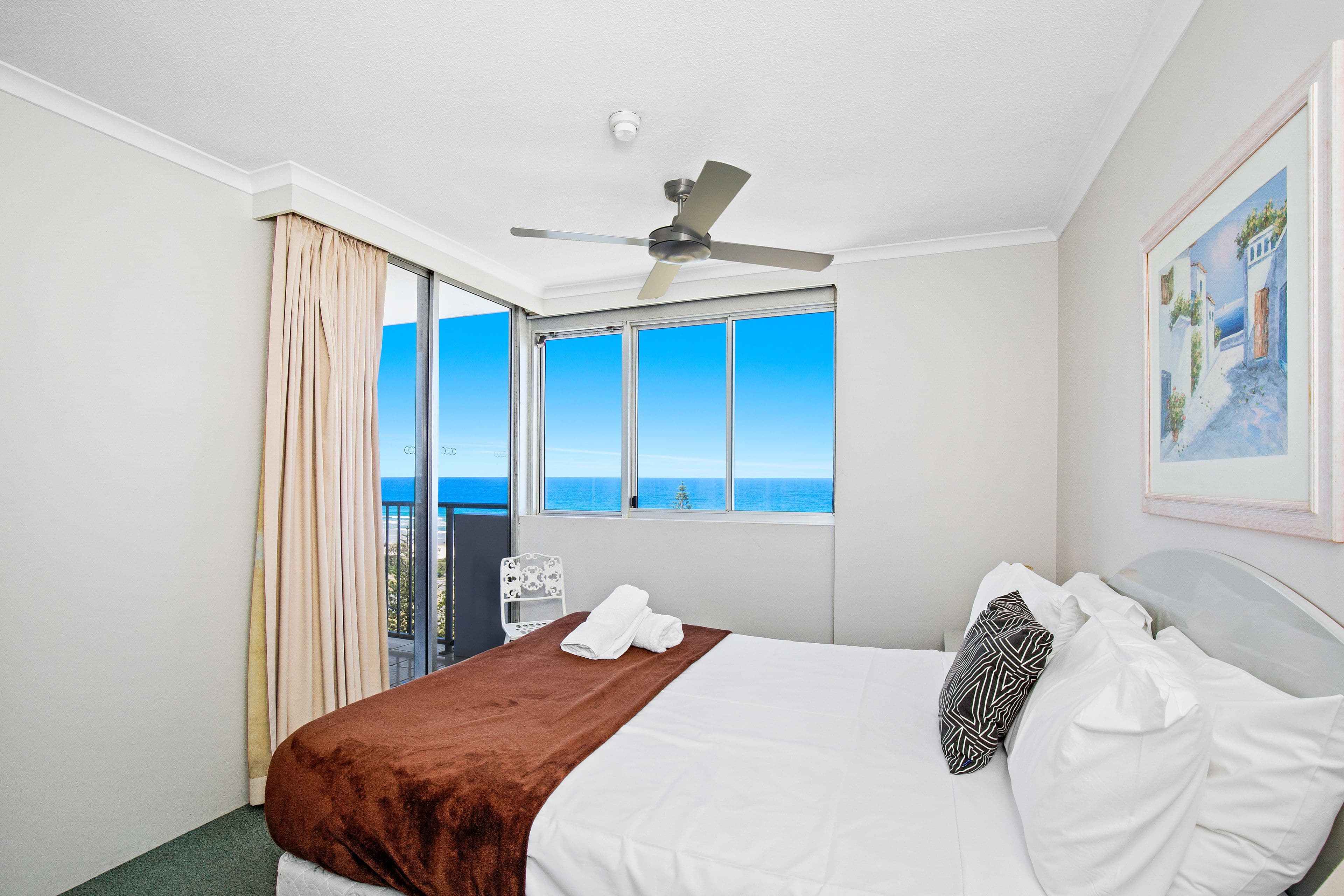 155 Old Burleigh Road, Broadbeach QLD 4218, Broadbeach - Thumbnail 4
