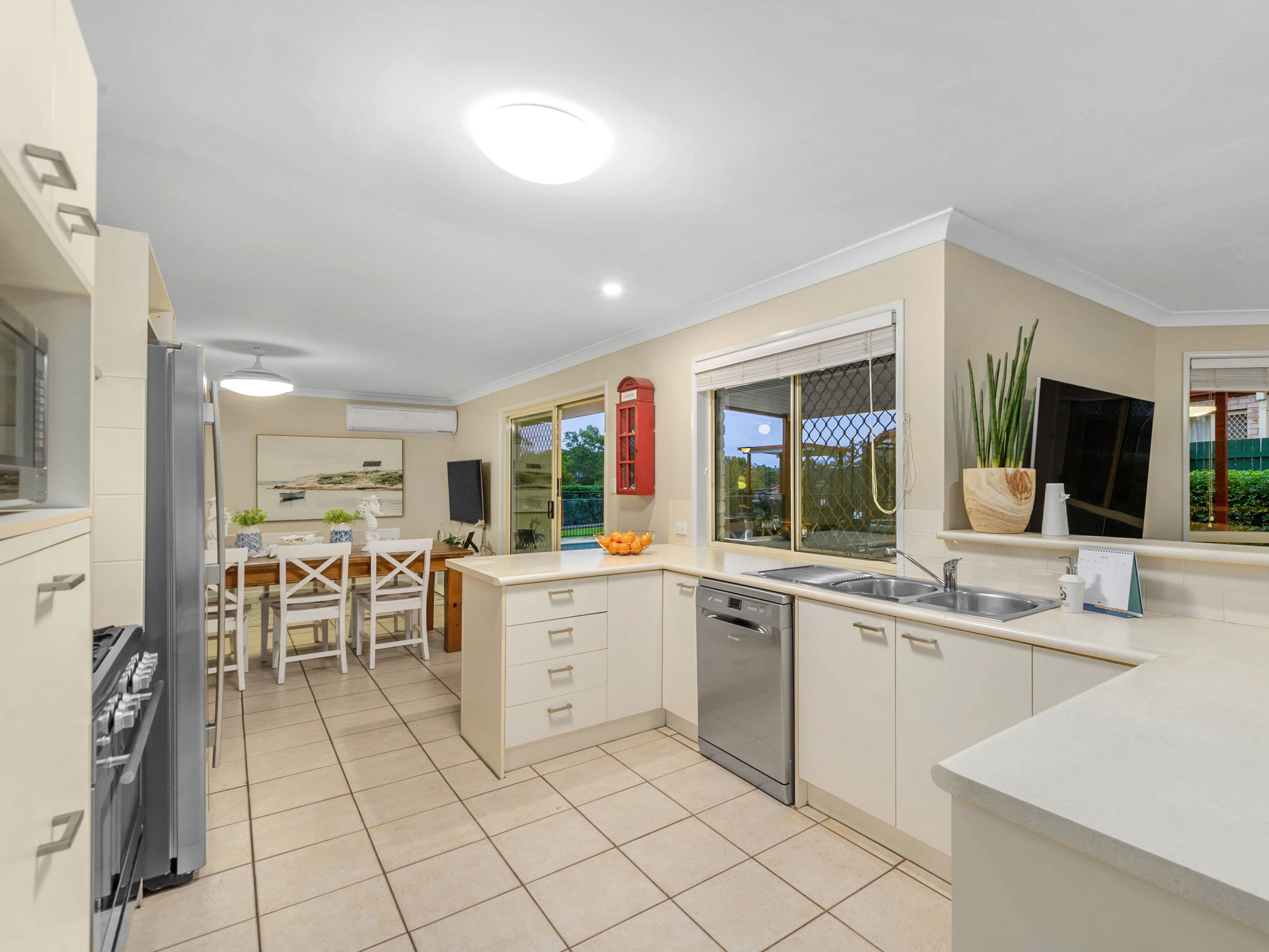 32 Silvereye Crescent, Albany Creek QLD 4035, Albany Creek - Thumbnail 4