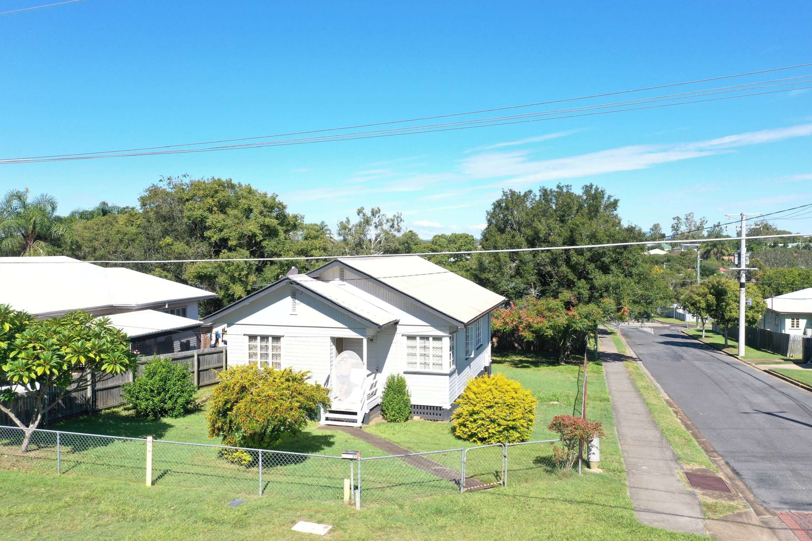 27 Samford Road, Leichhardt QLD 4305, Leichhardt - Thumbnail 2