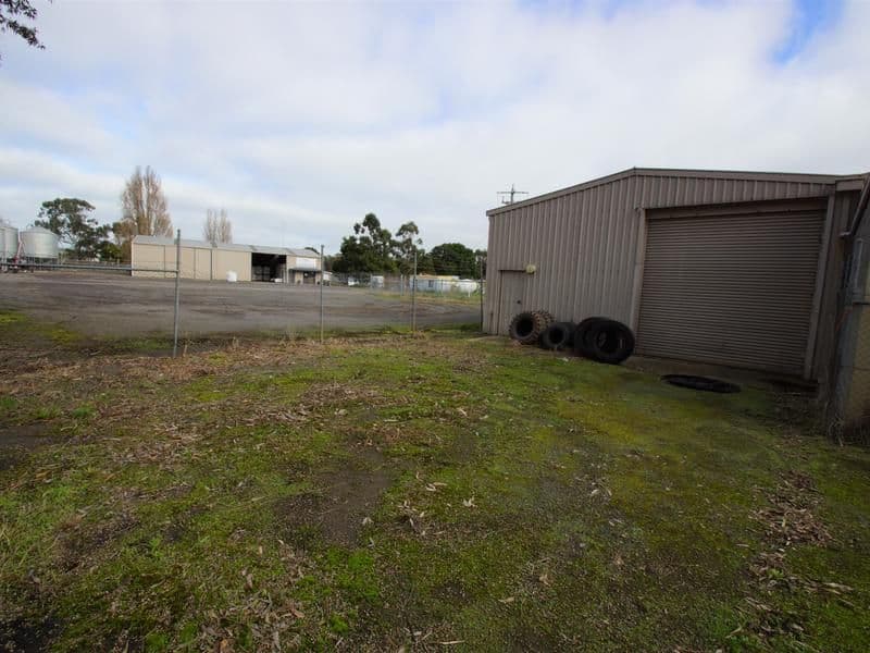 11 Sinnott Cresent, Camperdown VIC 3260, Camperdown - Thumbnail 5