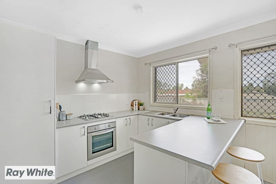 8 Shalford Way, Girrawheen WA 6064, Girrawheen - Thumbnail 4