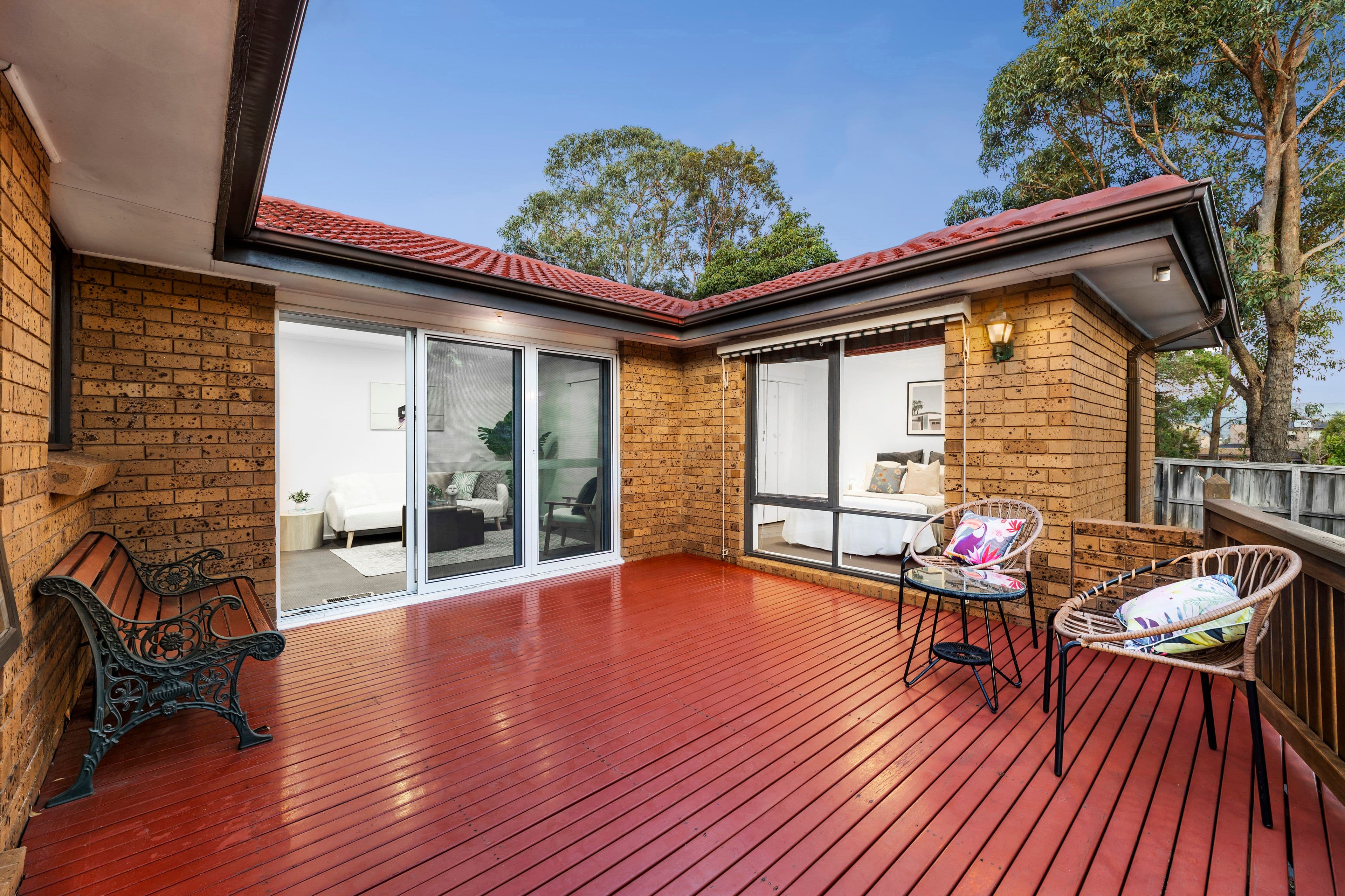 37 Chartwell Drive, Wantirna VIC 3152, Wantirna - Thumbnail 2
