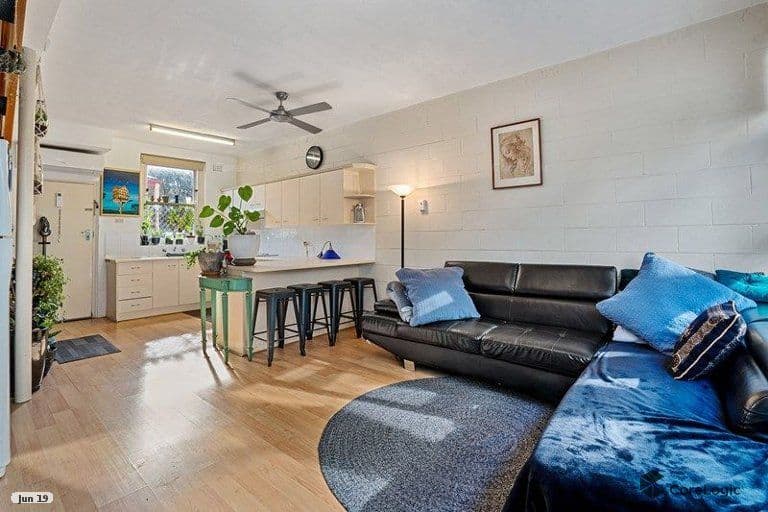 2/374 Seaview Road, Henley Beach SA 5022, Henley Beach - Thumbnail 2