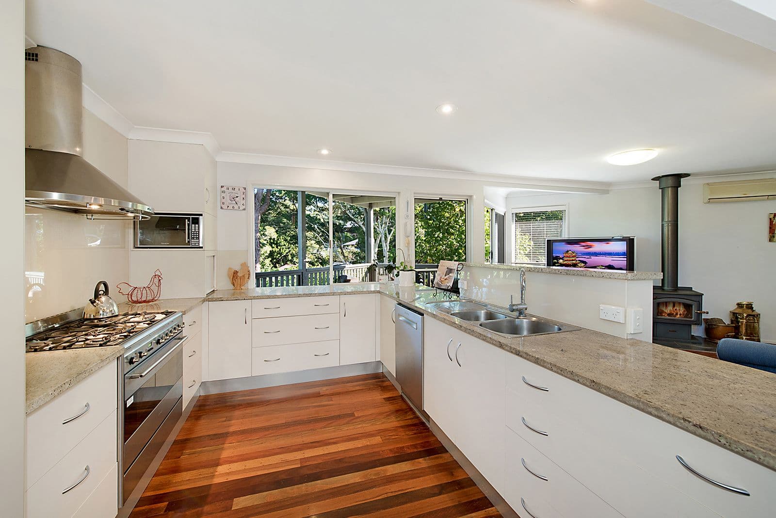 26 Stralock Street, Chapel Hill QLD 4069, Chapel Hill - Thumbnail 4