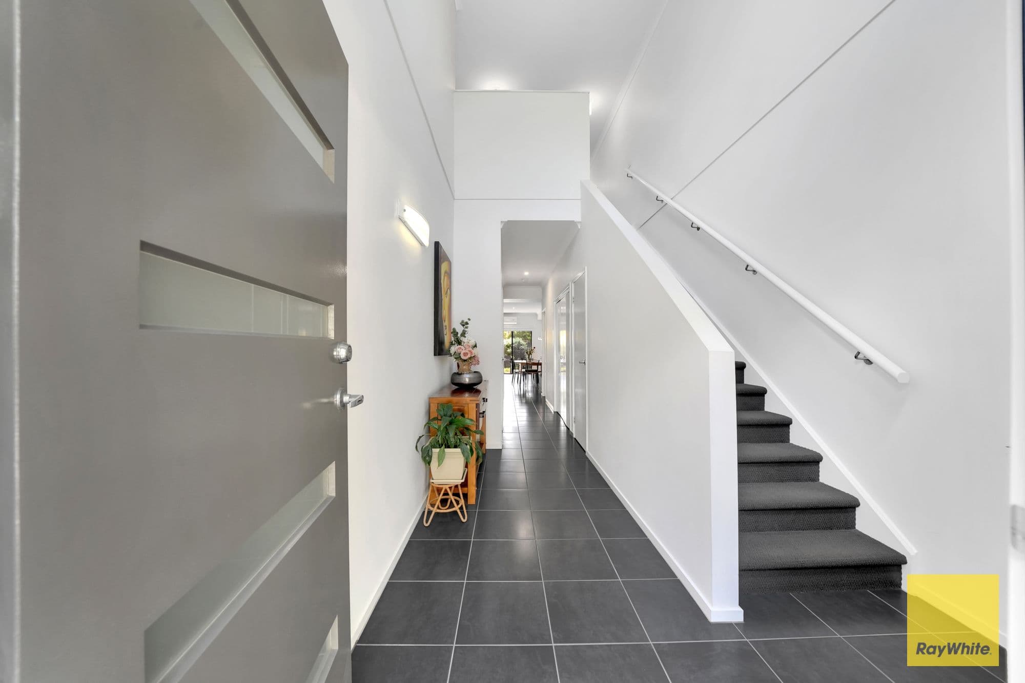 94 Barron Street, Tarneit VIC 3029, Tarneit - Thumbnail 3