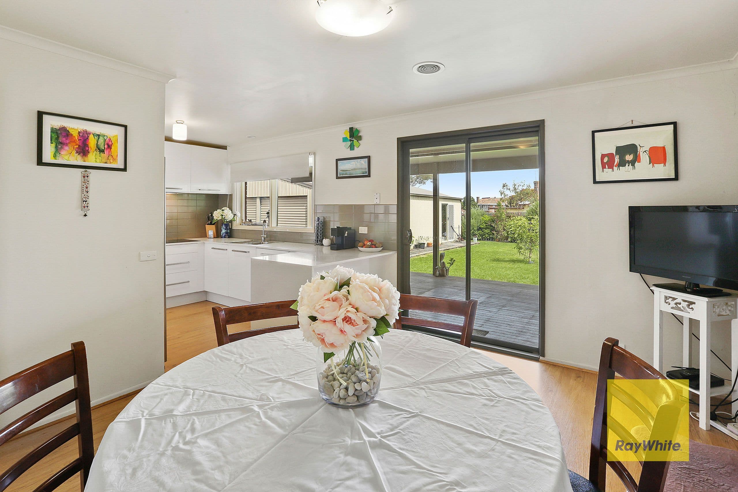 17 Pinecrest Drive, Highton VIC 3216, Highton - Thumbnail 6