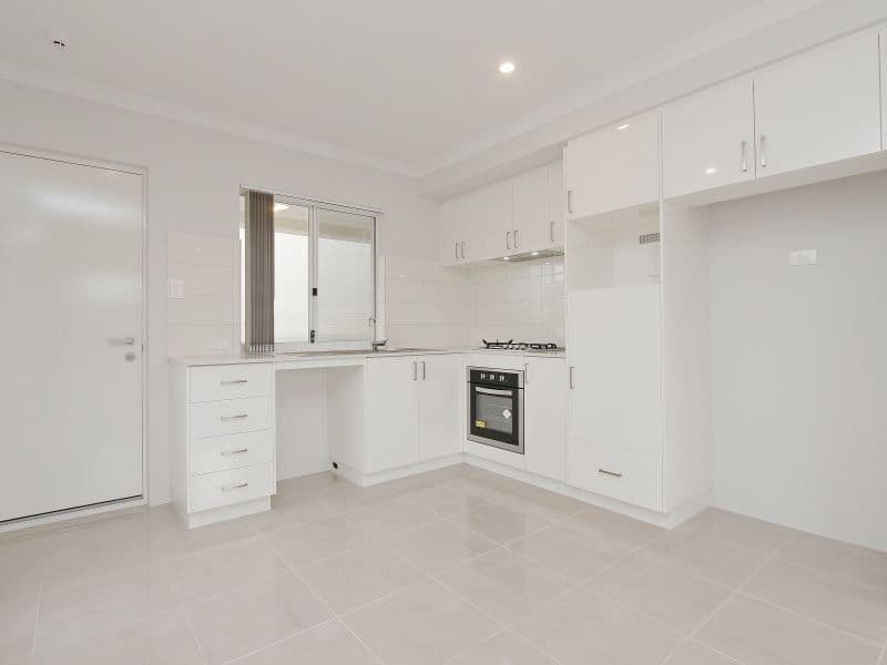6/2 Wallace Street, Belmont WA 6104, Belmont - Thumbnail 2