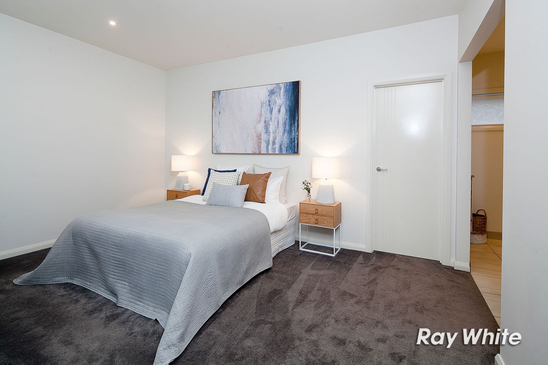 13 Crepe Avenue, Cranbourne West VIC 3977, Cranbourne West - Thumbnail 4