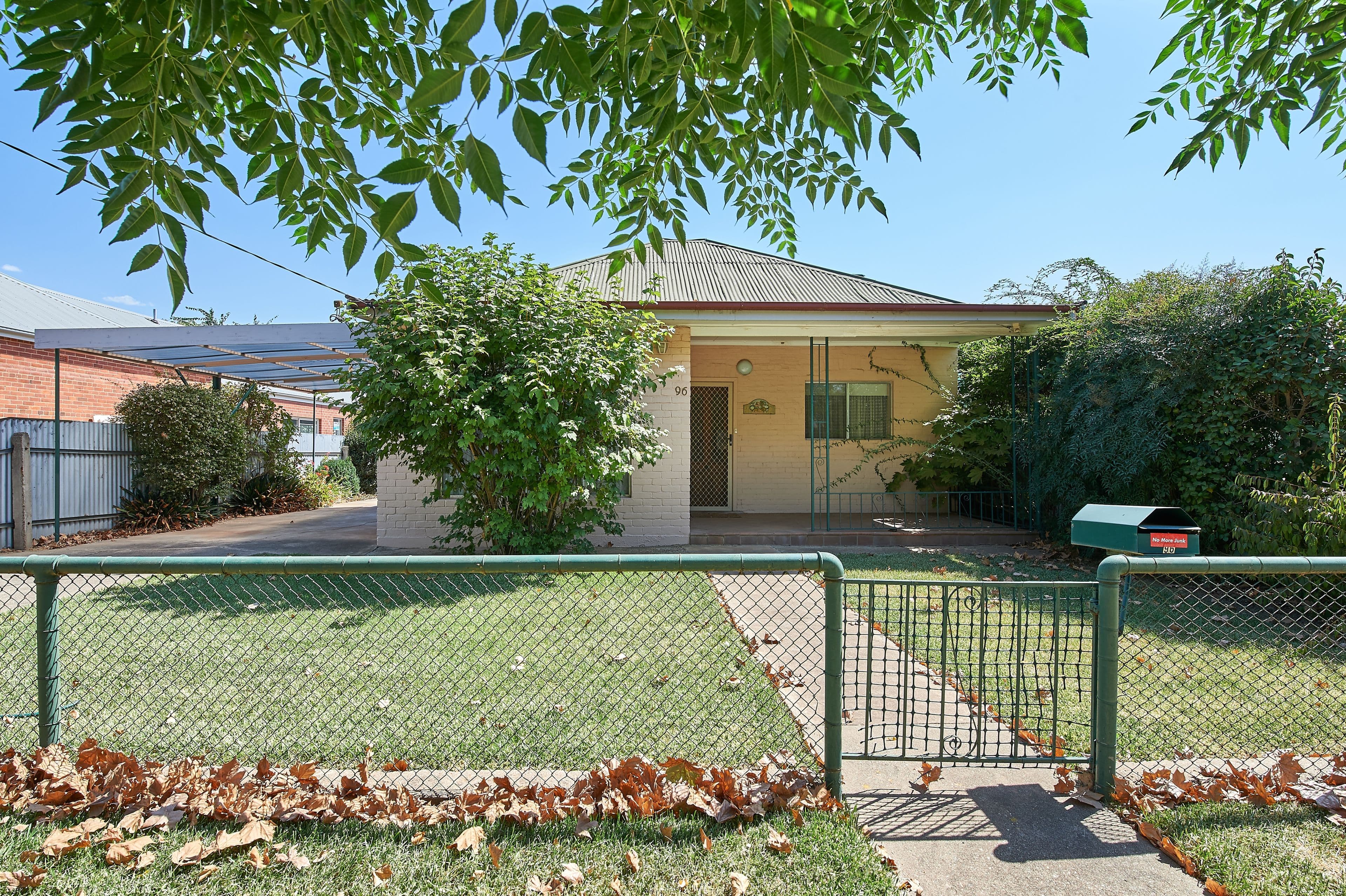 96 Trail Street, Wagga Wagga - Image 1