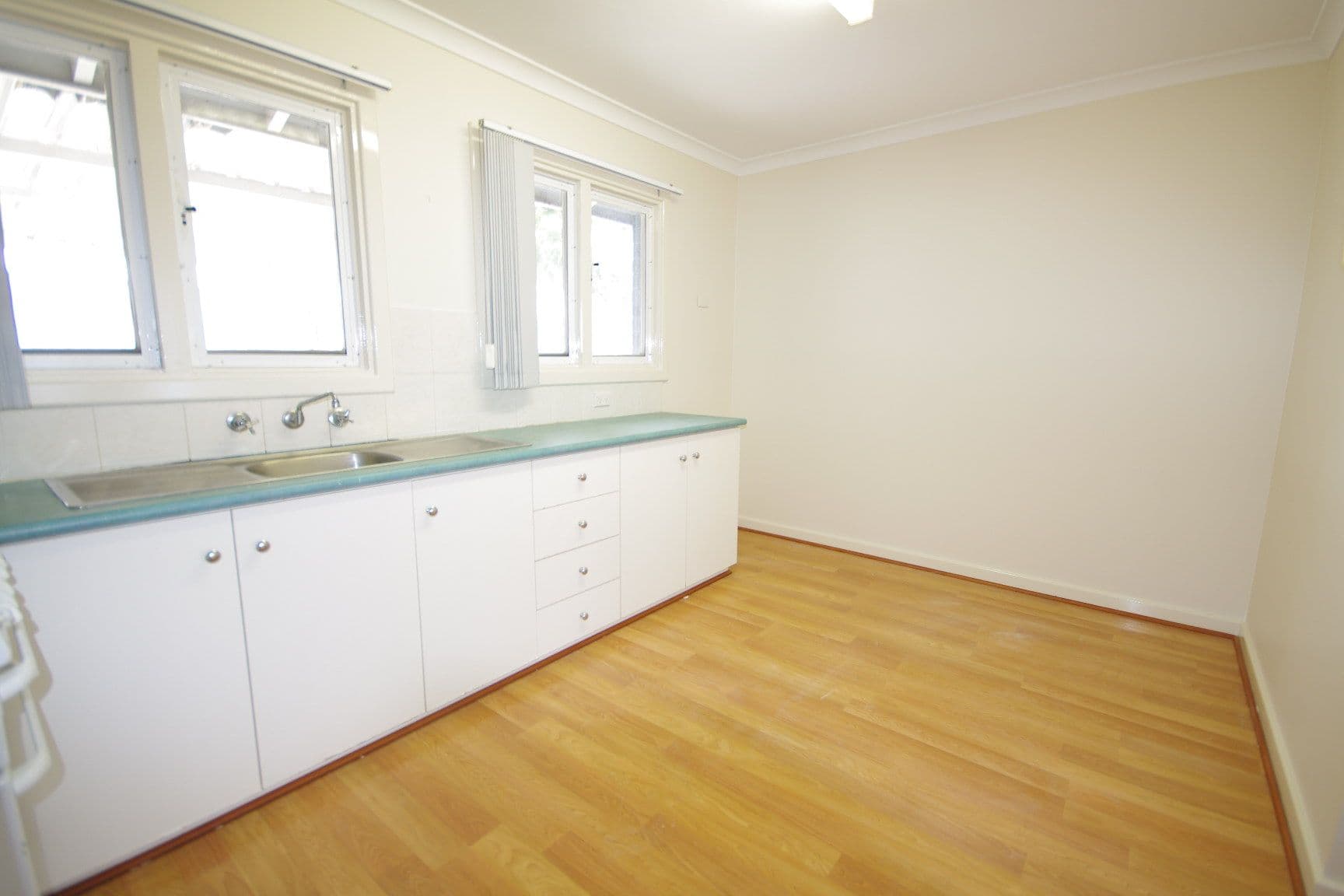 24A Pelham Way, Girrawheen WA 6064, Girrawheen - Thumbnail 3