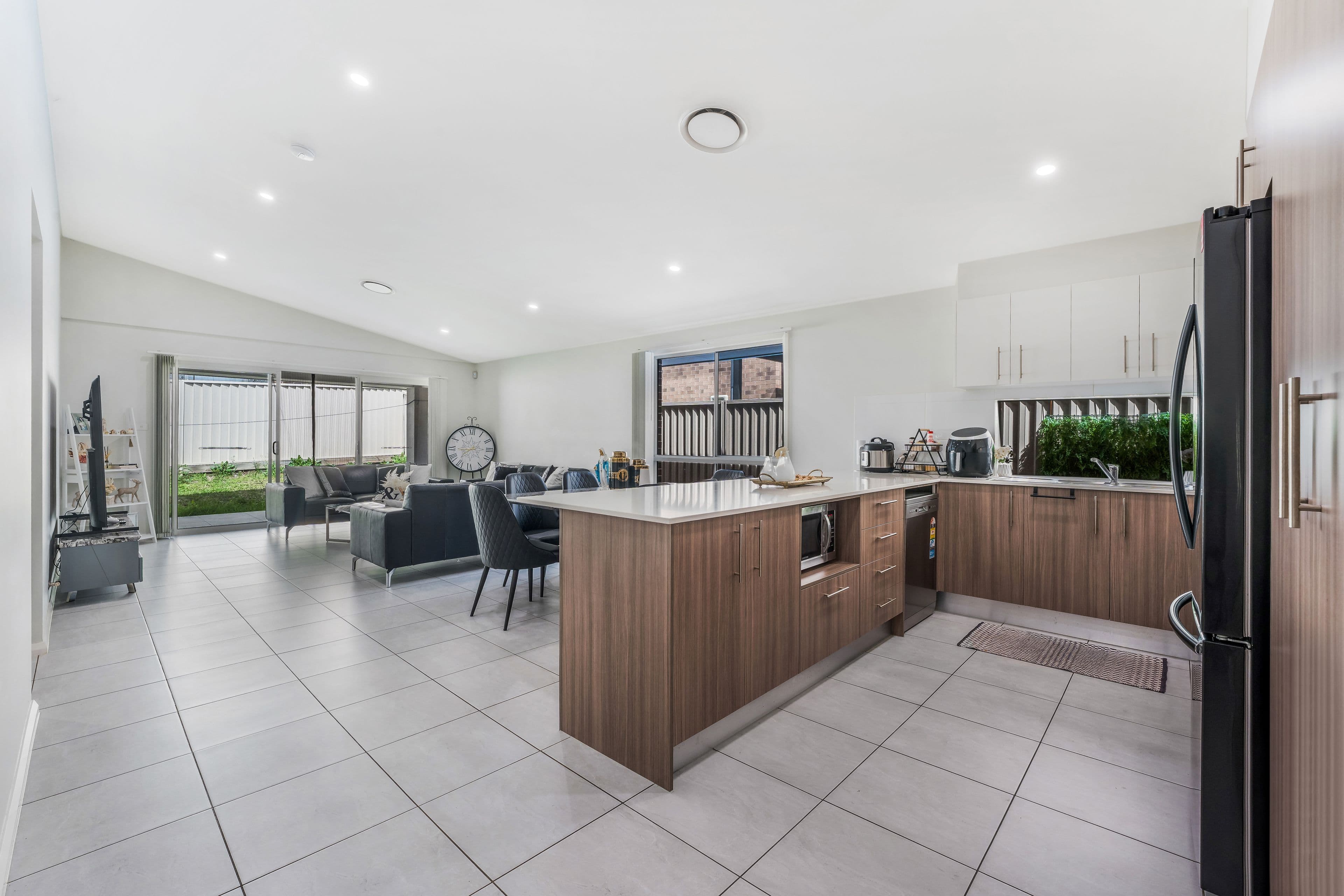 106 Bird Walton Avenue, Middleton Grange NSW 2171, Middleton Grange - Thumbnail 4