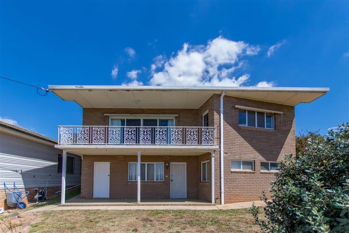 25 Simpson Street, Tumut NSW 2720, Tumut - Image 1
