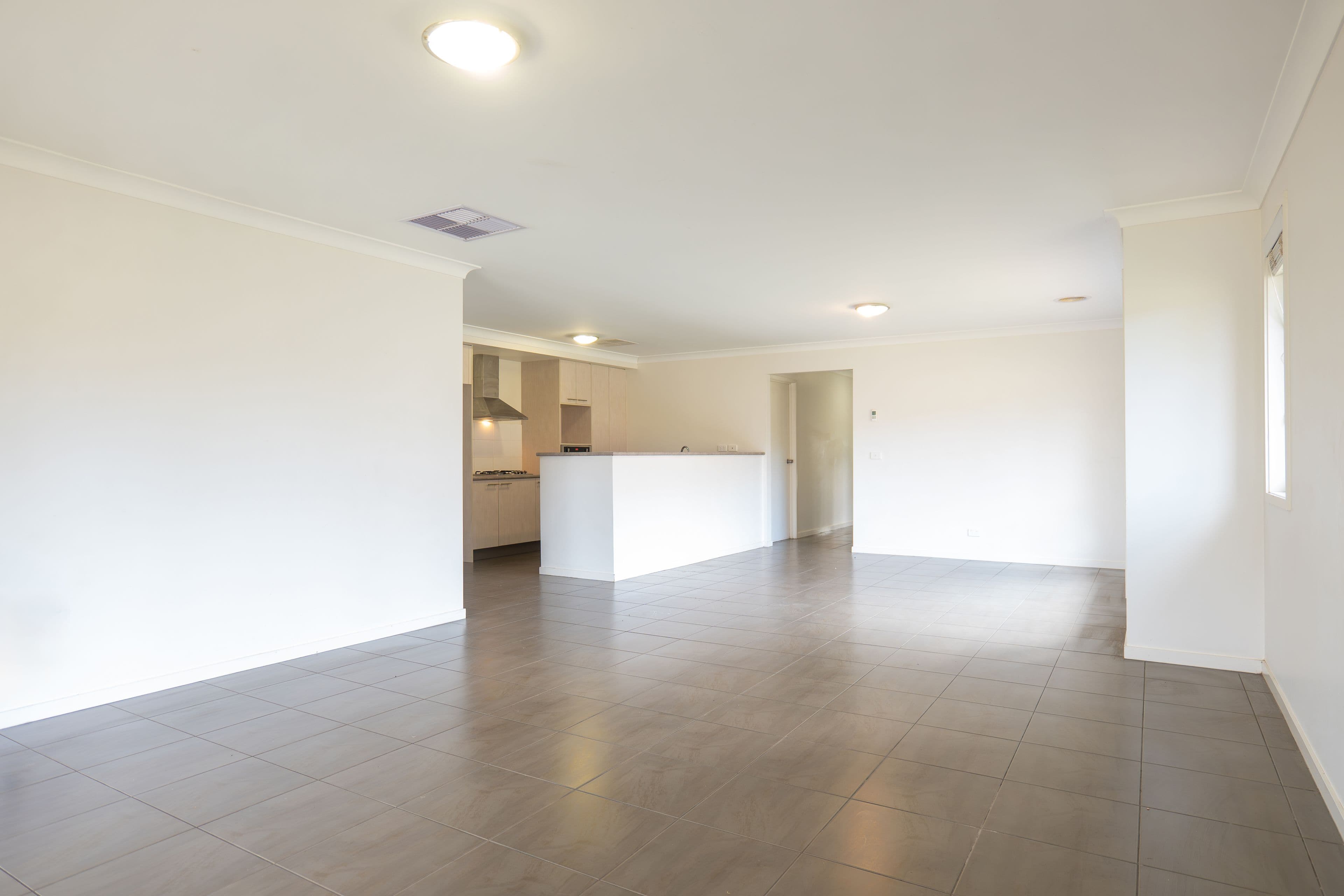 51 Waratah Street, Junee NSW 2663, Junee - Thumbnail 2