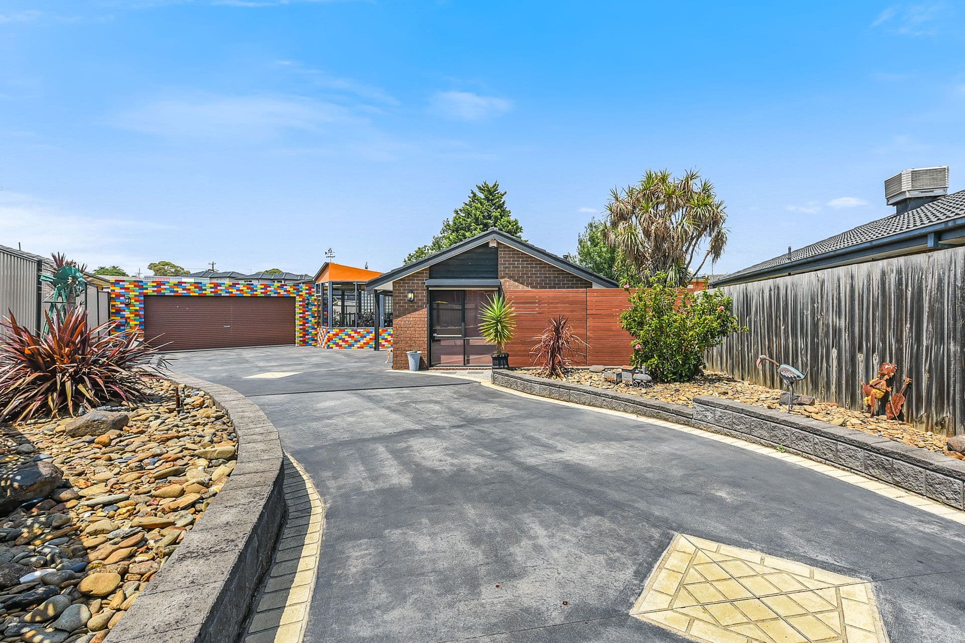 6 Debbie Close, Doveton VIC 3177, Doveton - Thumbnail 2