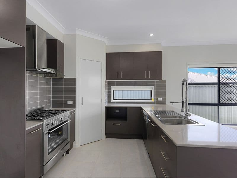 16 Aldritt Place, Bridgeman Downs QLD 4035, Bridgeman Downs - Thumbnail 3