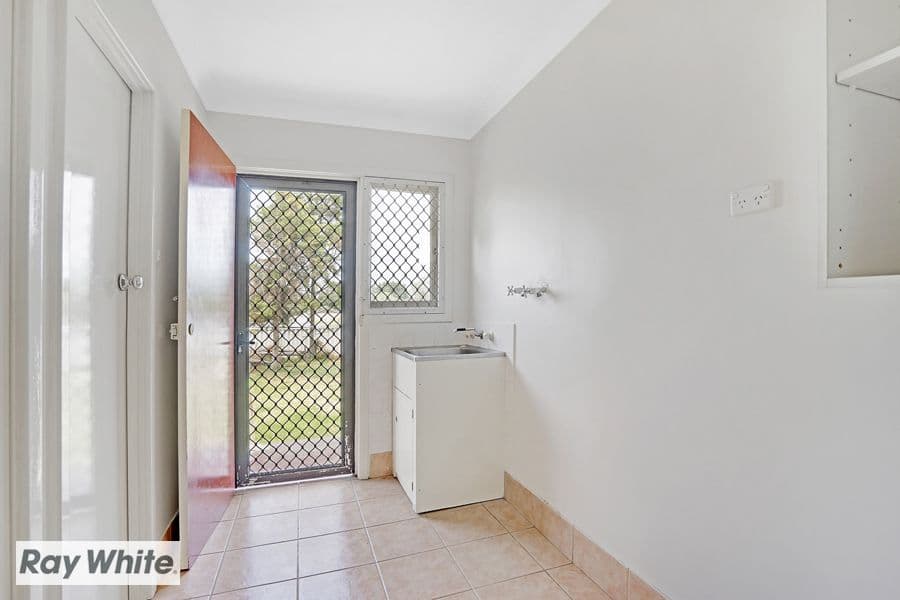 8 Shalford Way, Girrawheen WA 6064, Girrawheen - Thumbnail 6