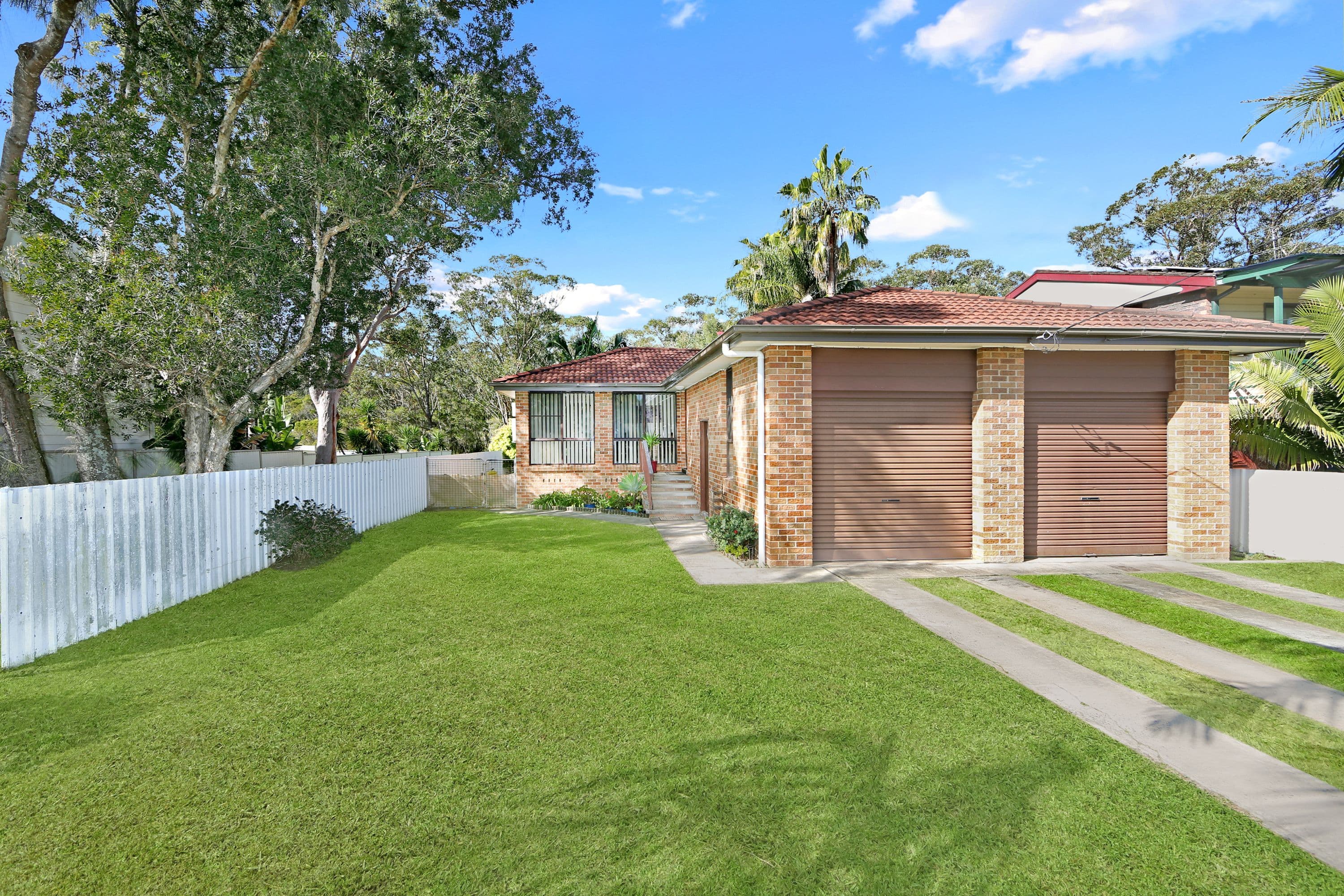 11 Penguin Road, Blue Haven - Image 1