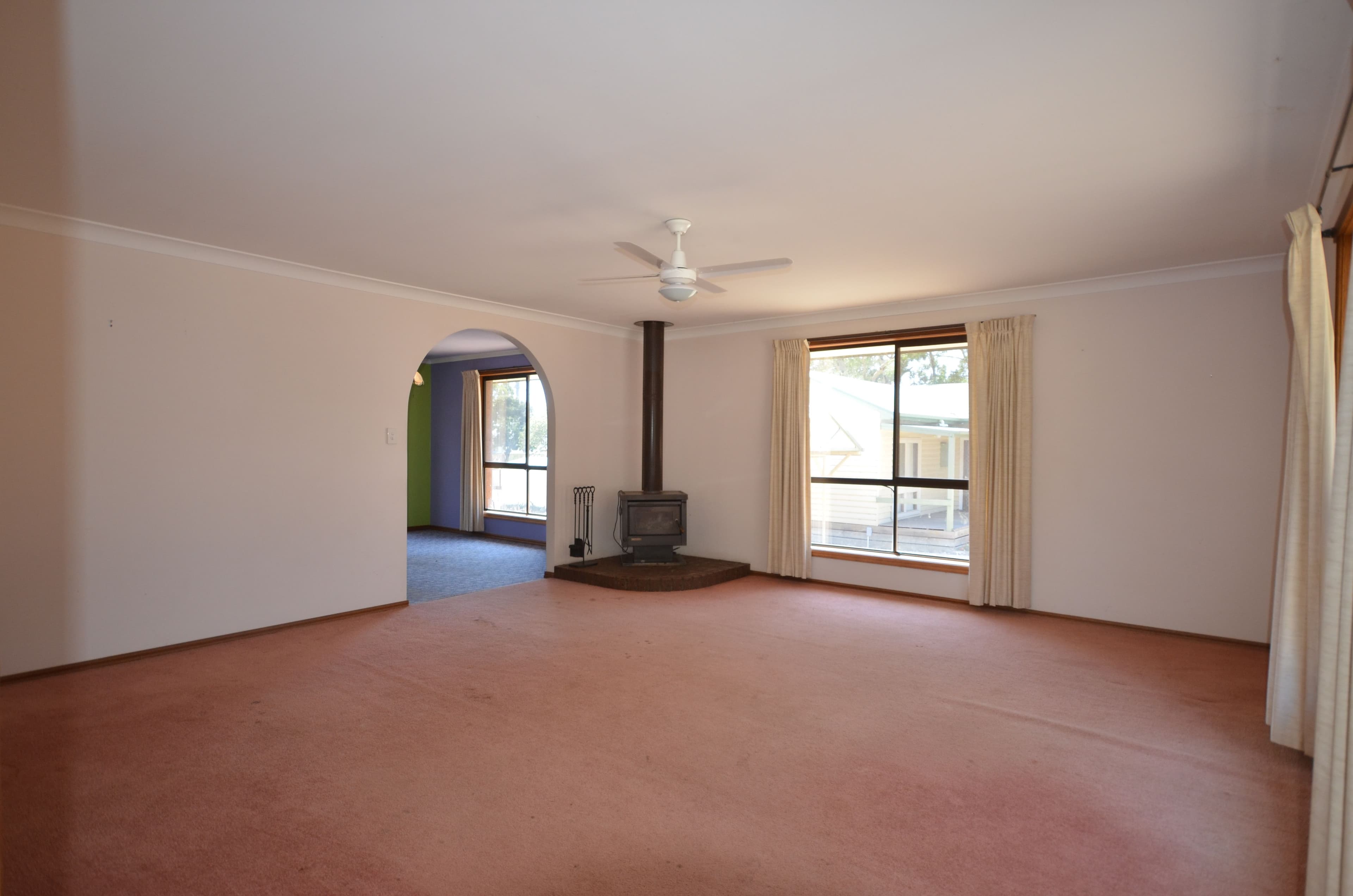 27 Mountain View Street, Avoca VIC 3467, Avoca - Thumbnail 2