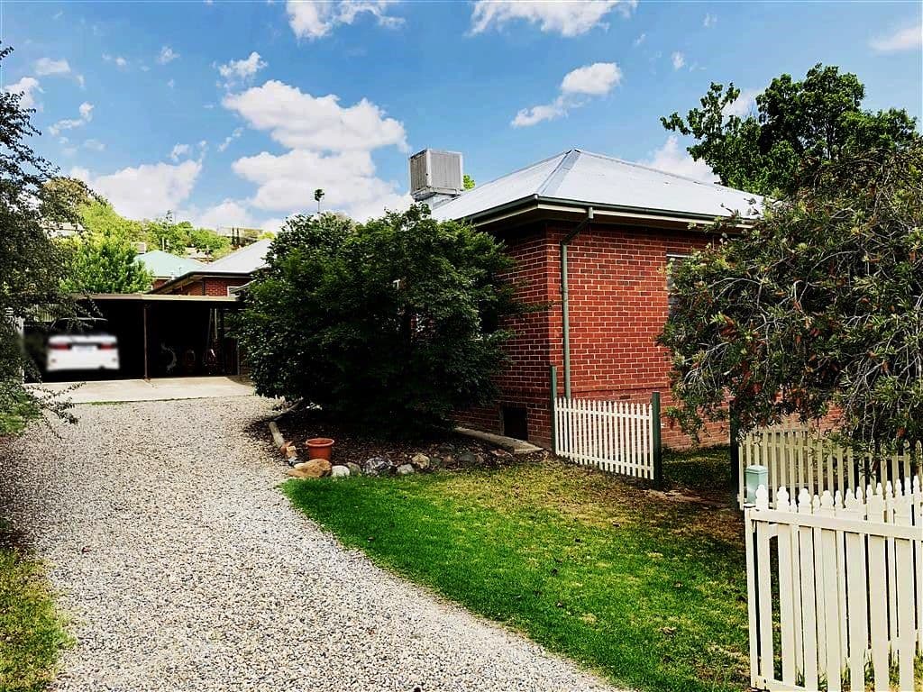 80 Merivale Street, Tumut - Image 1