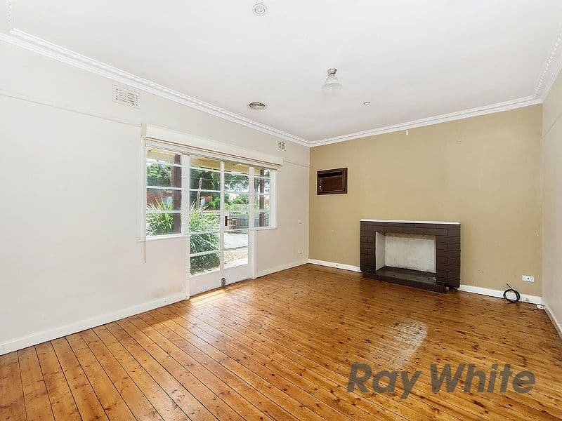 29 Buckley Avenue, Sunshine North VIC 3020, Sunshine North - Thumbnail 2