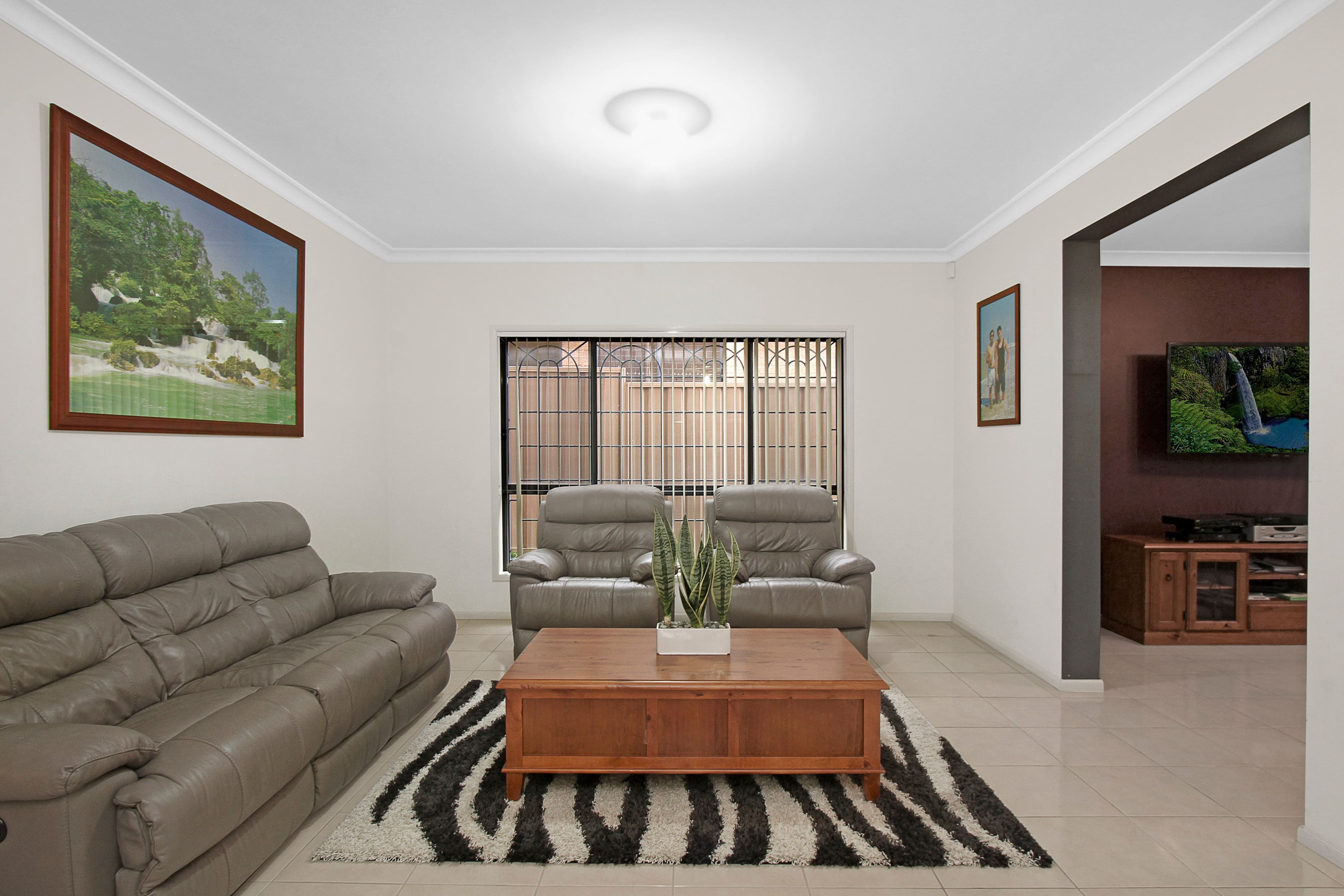 8 Hannan Place, Prairiewood NSW 2176, Prairiewood - Thumbnail 2
