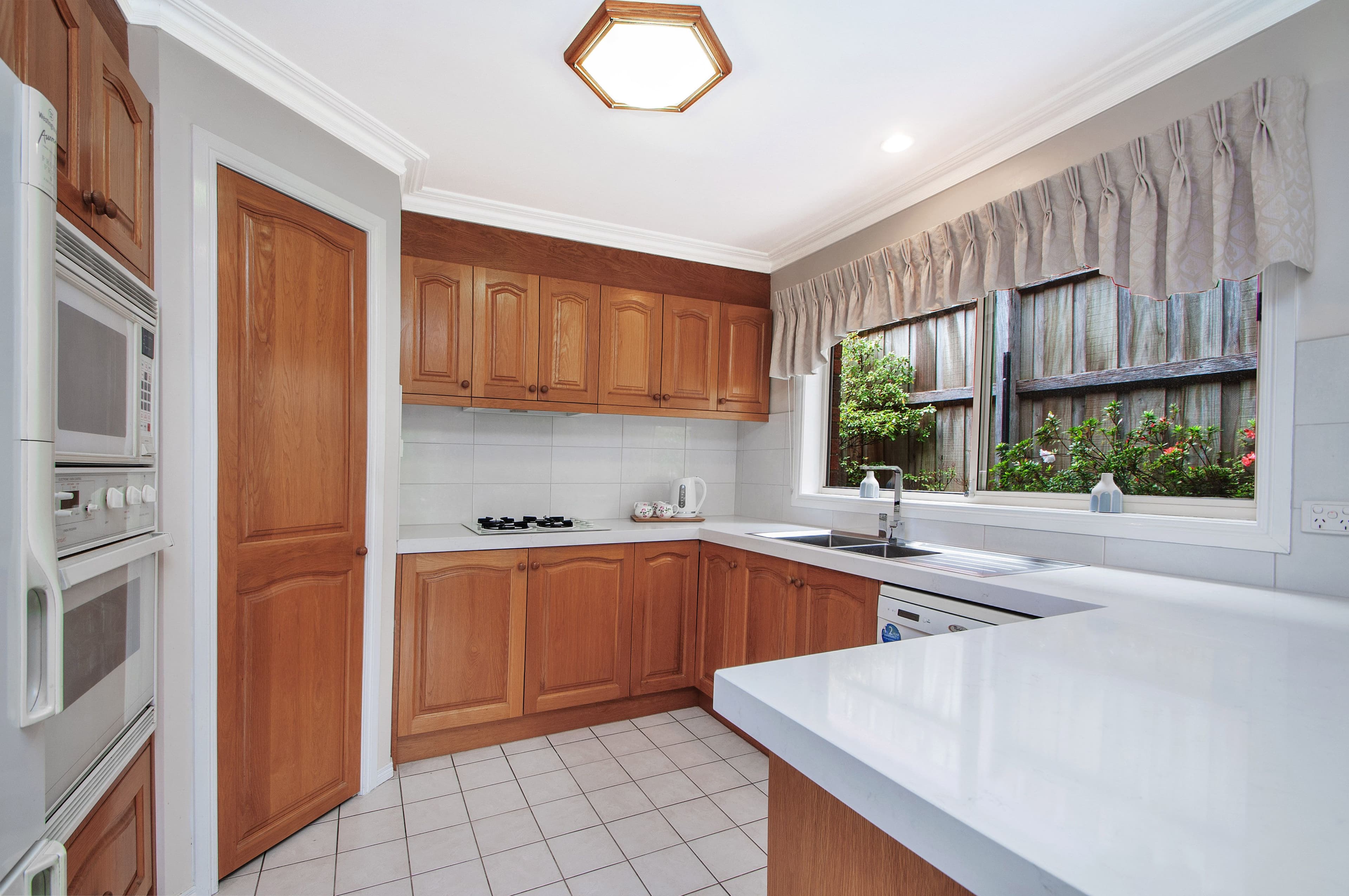12 Commerford Place, Chirnside Park VIC 3116, Chirnside Park - Thumbnail 3