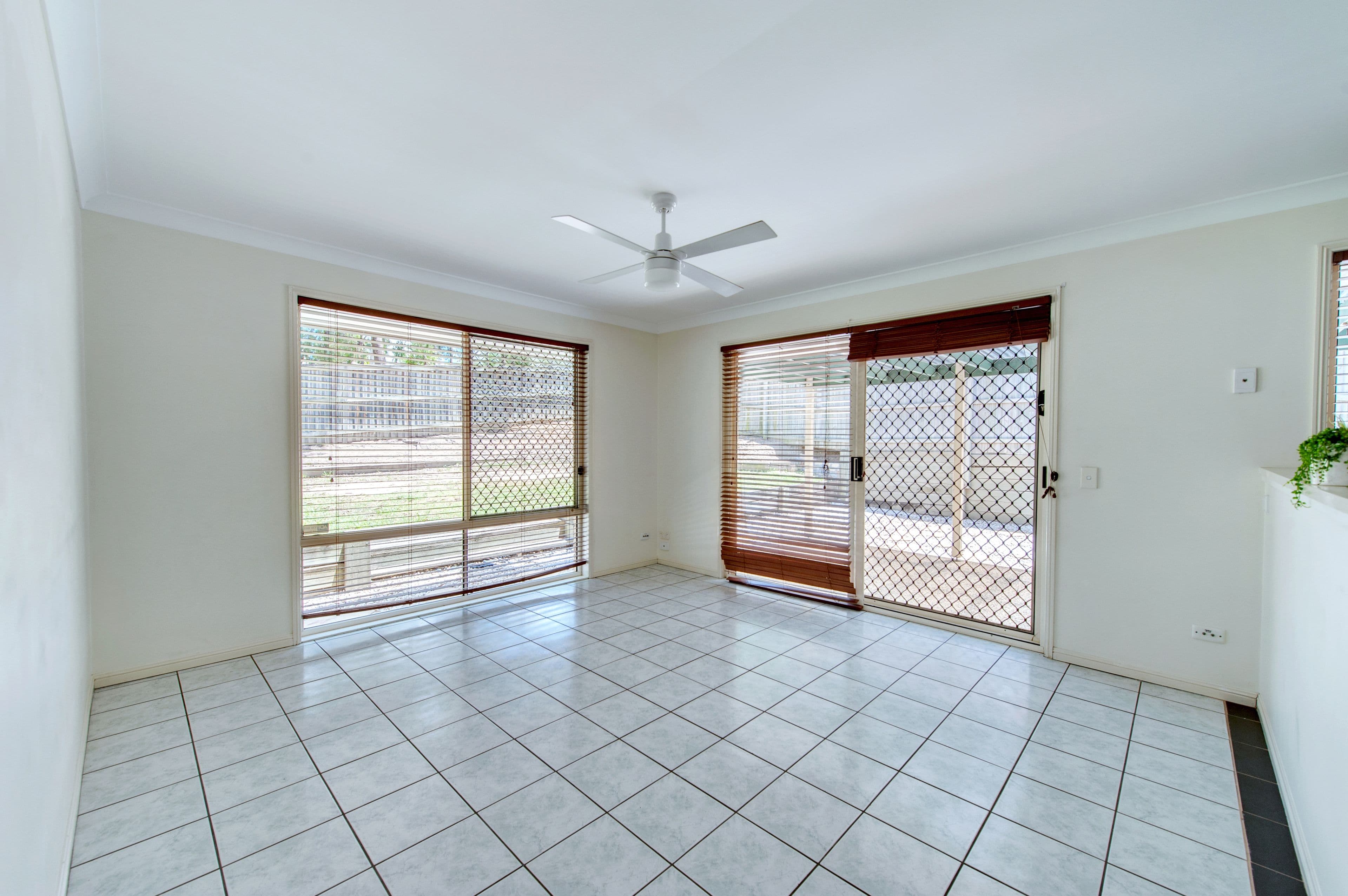 18 Windsor Place, Forest Lake QLD 4078, Forest Lake - Thumbnail 8