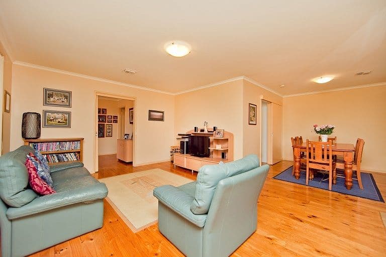 13 Mathieson Crescent, Weetangera ACT 2614, Weetangera - Thumbnail 4