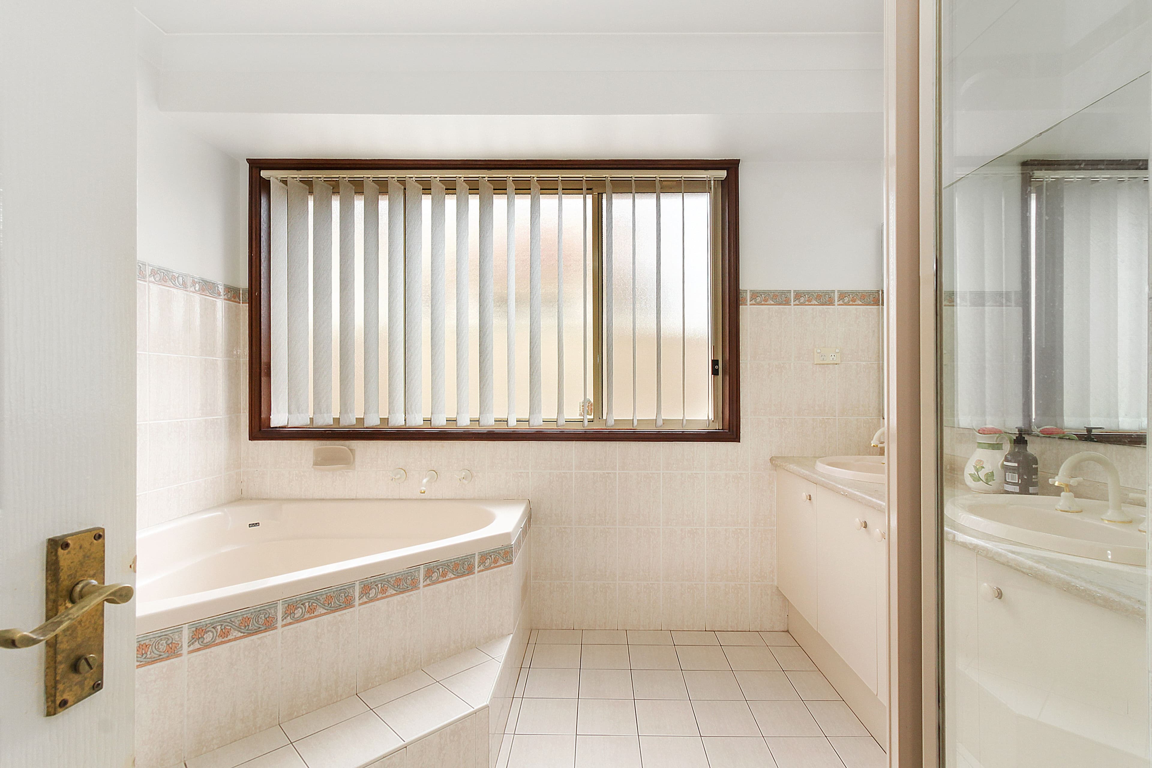 14 Vlatko Drive, West Hoxton NSW 2171, West Hoxton - Thumbnail 5