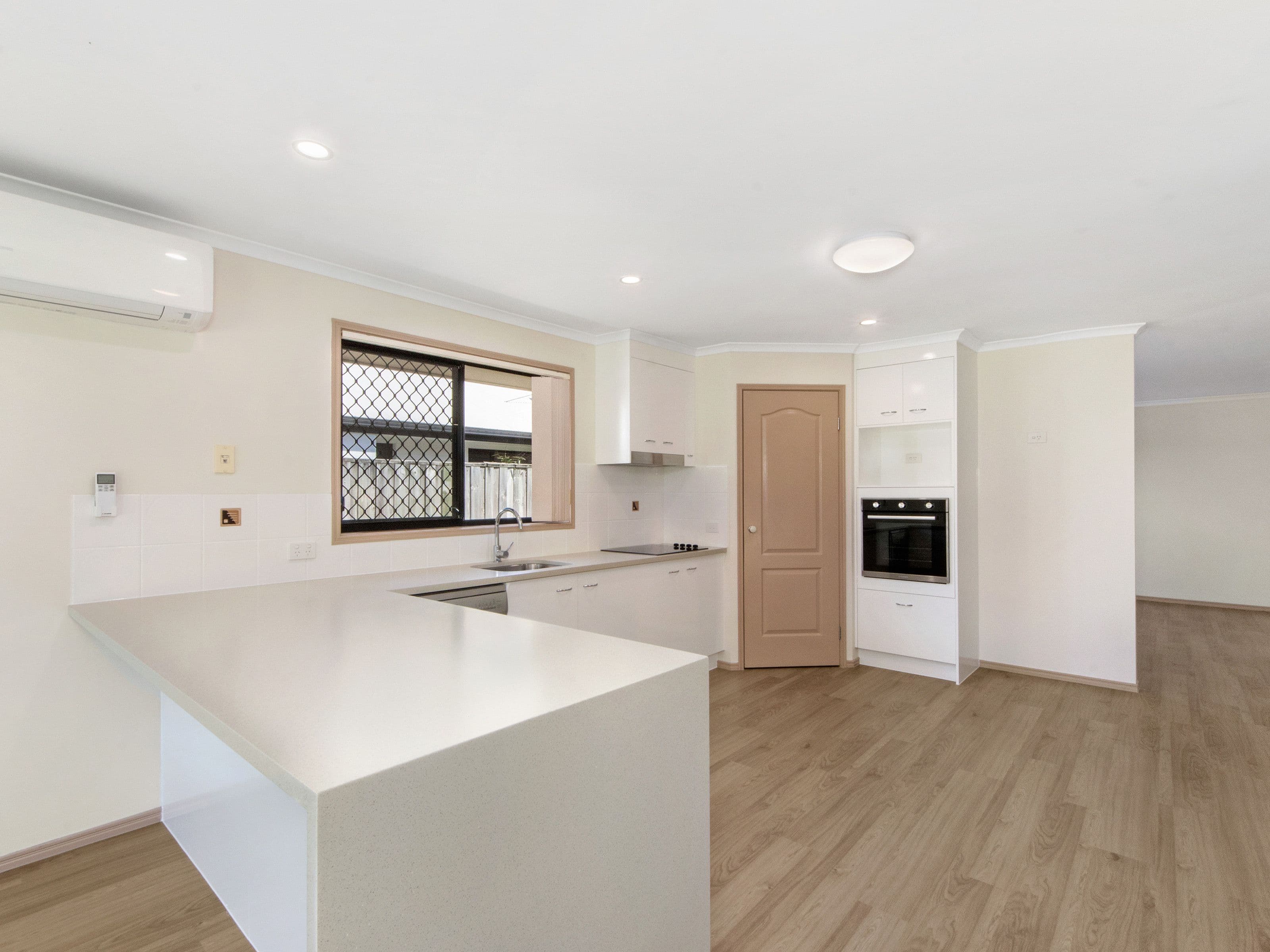 9 Essen Place, Oxenford QLD 4210, Oxenford - Thumbnail 5