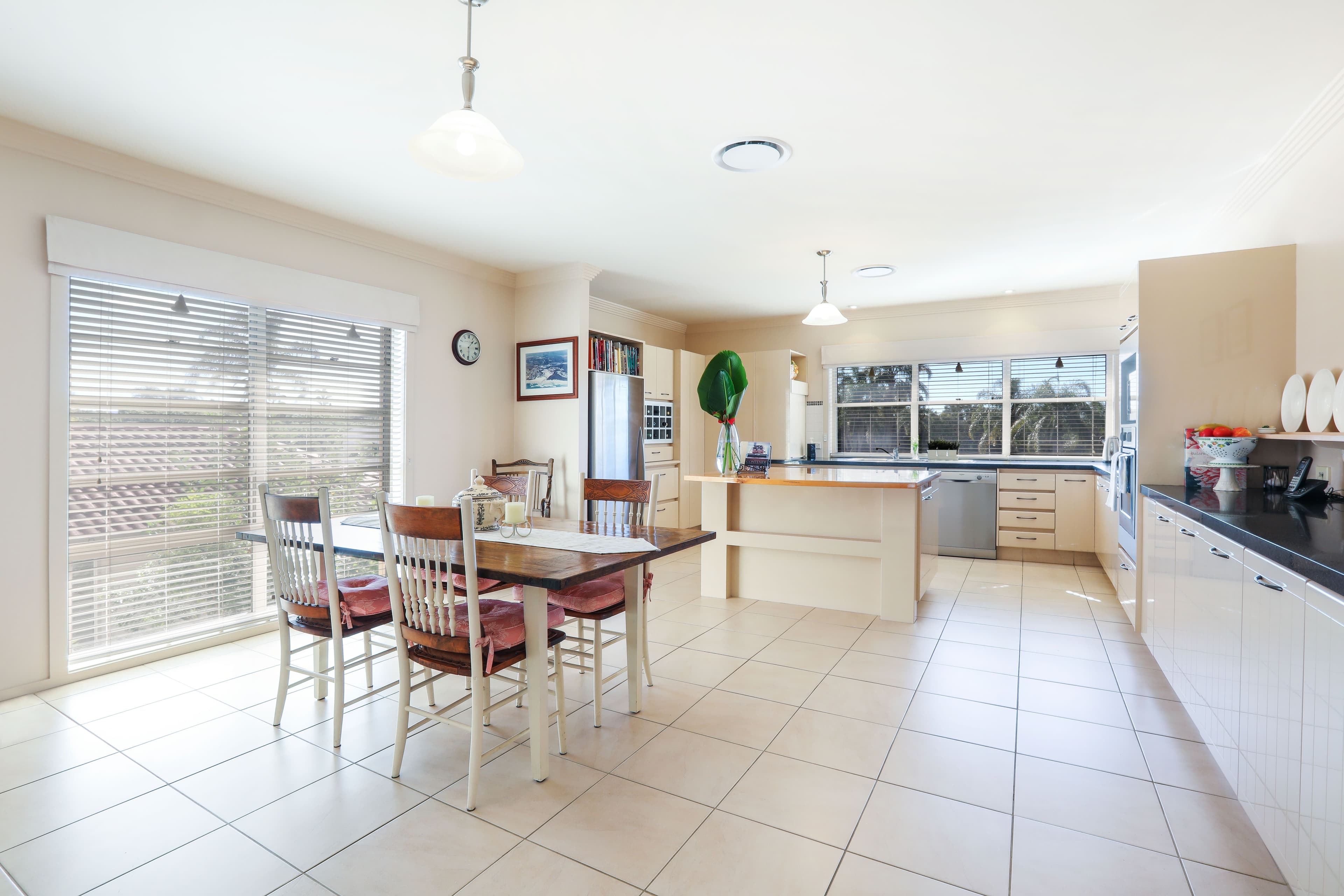 34 Meadowlake Drive, Carrara QLD 4211, Carrara - Thumbnail 8