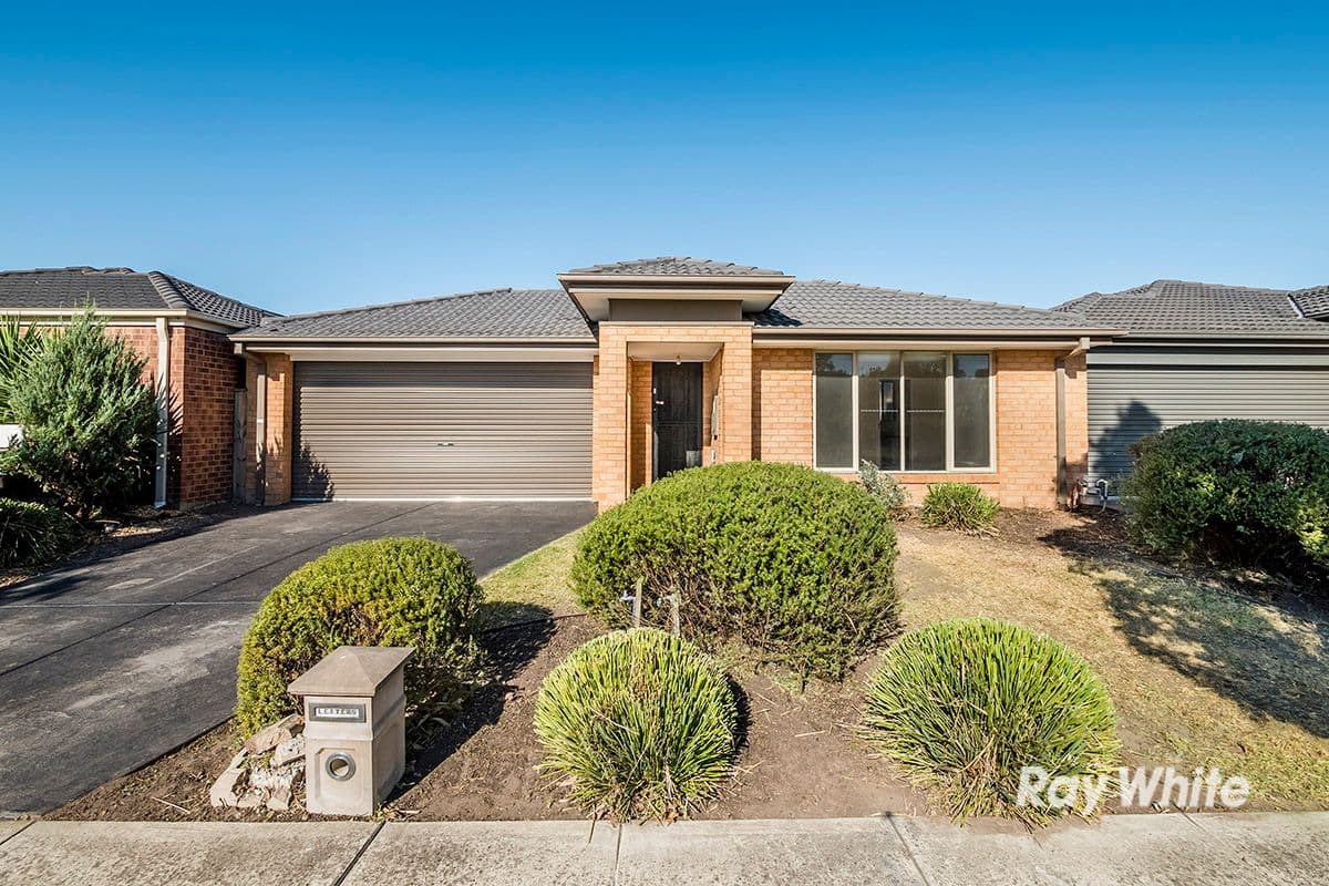 92 William Thwaites Boulevard, Cranbourne North VIC 3977, Cranbourne North - Image 1